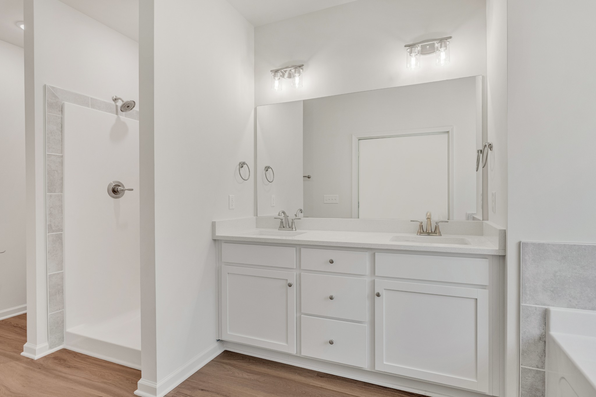 7112 Hall Rd Property Photo 21