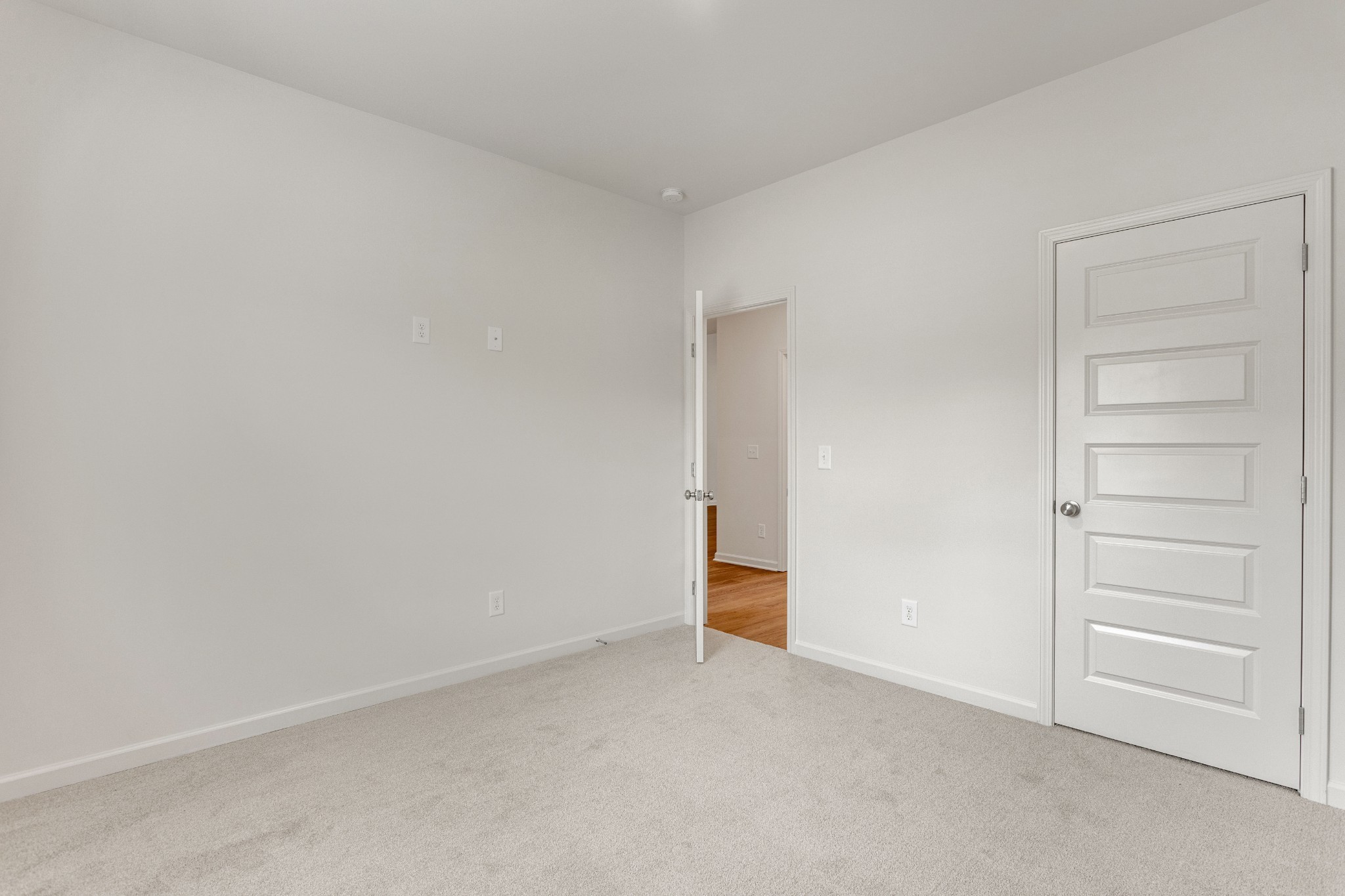 7112 Hall Rd Property Photo 26