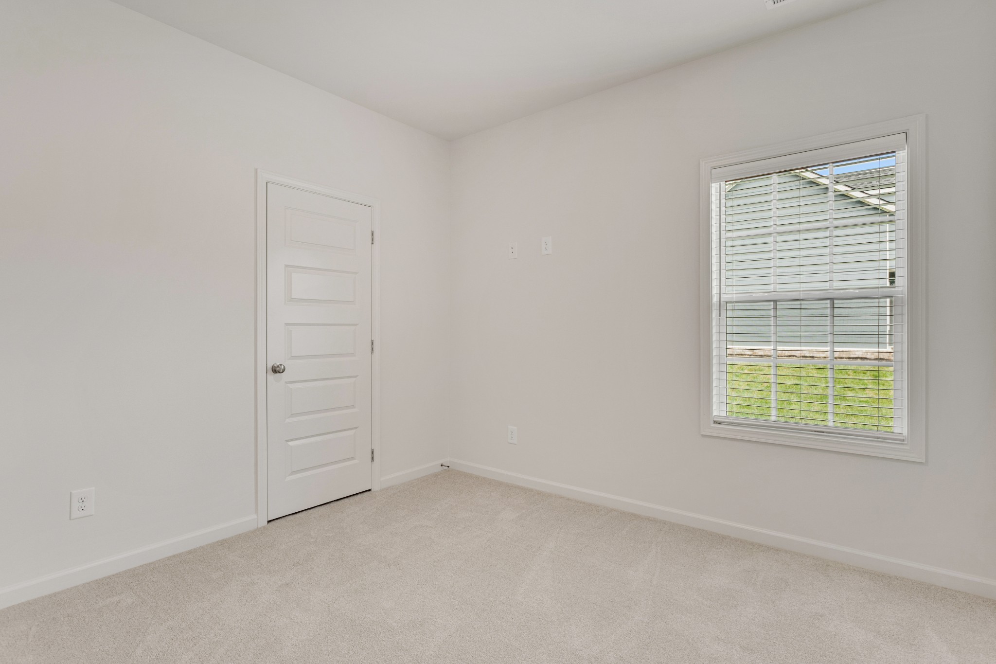 7112 Hall Rd Property Photo 27