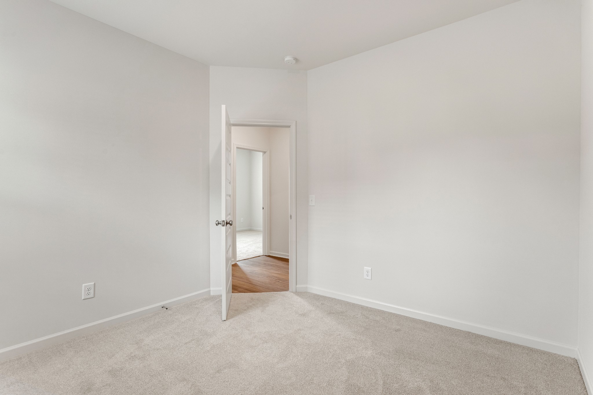 7112 Hall Rd Property Photo 28