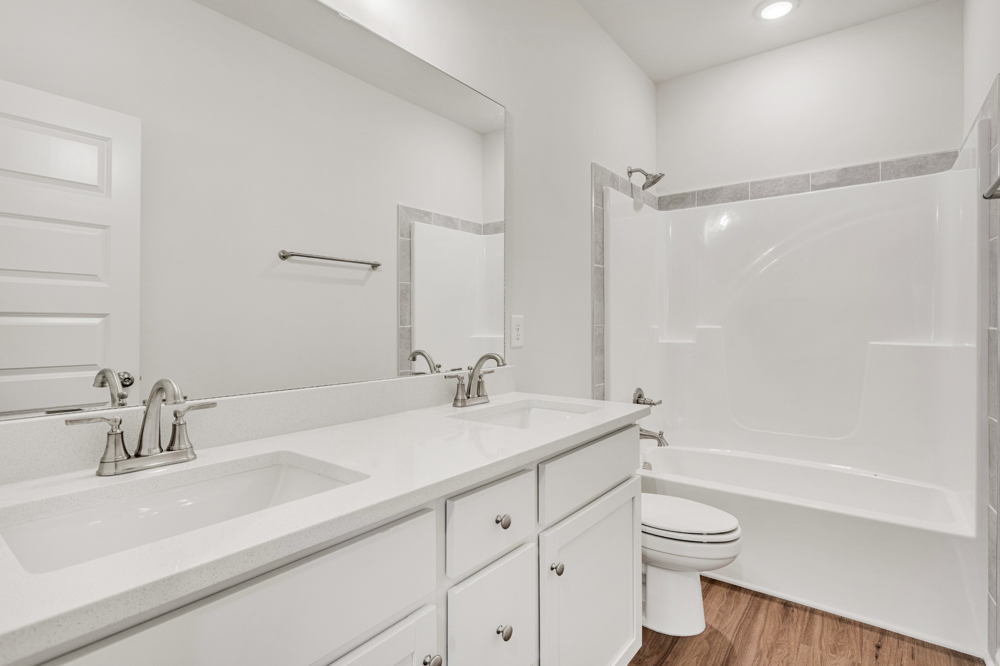7112 Hall Rd Property Photo 29