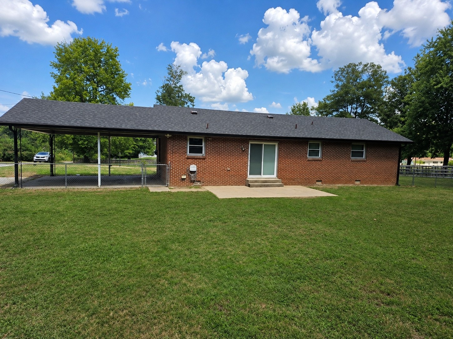 7628 Gerald Dr Property Photo 3