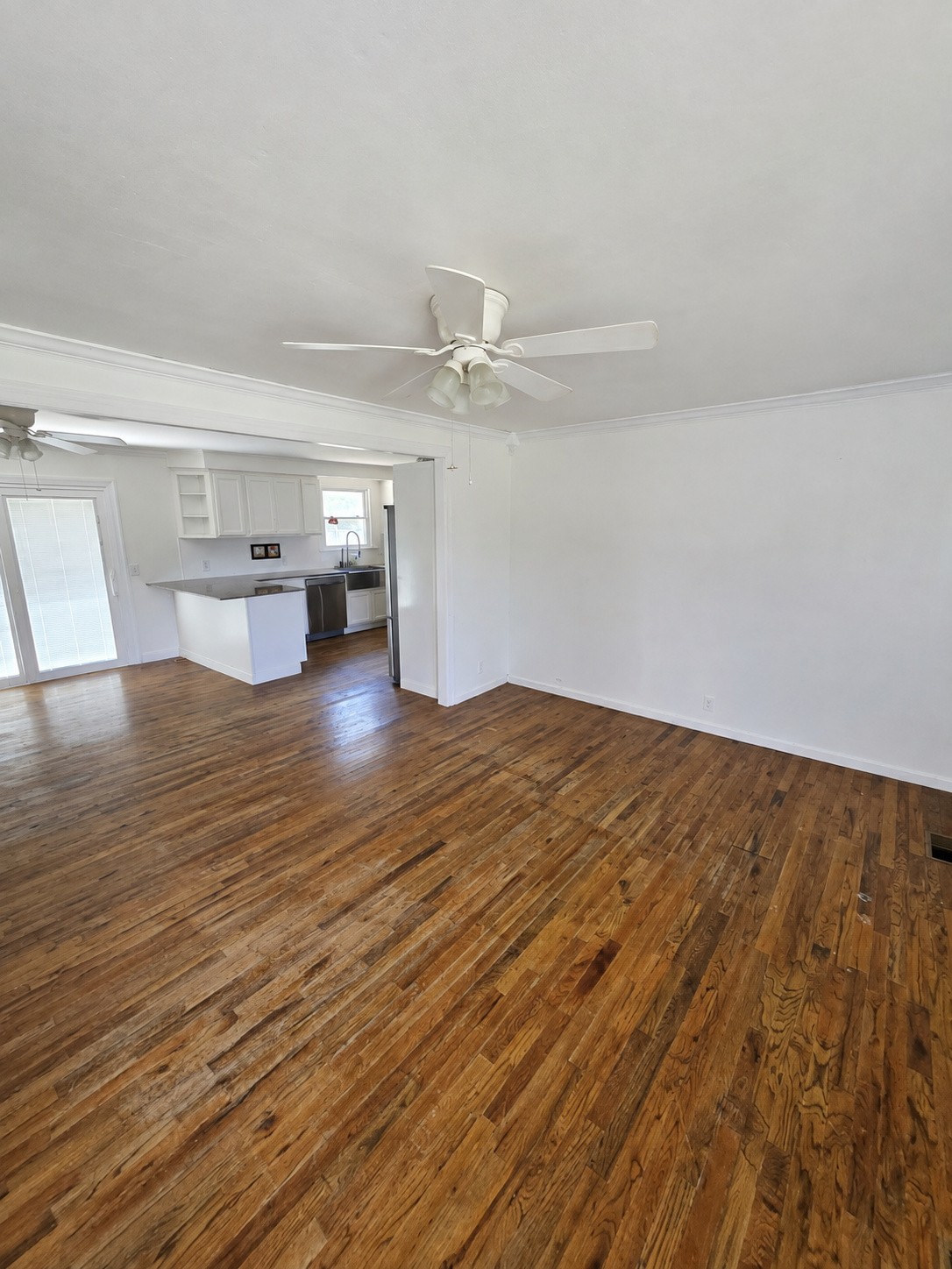 7628 Gerald Dr Property Photo 5