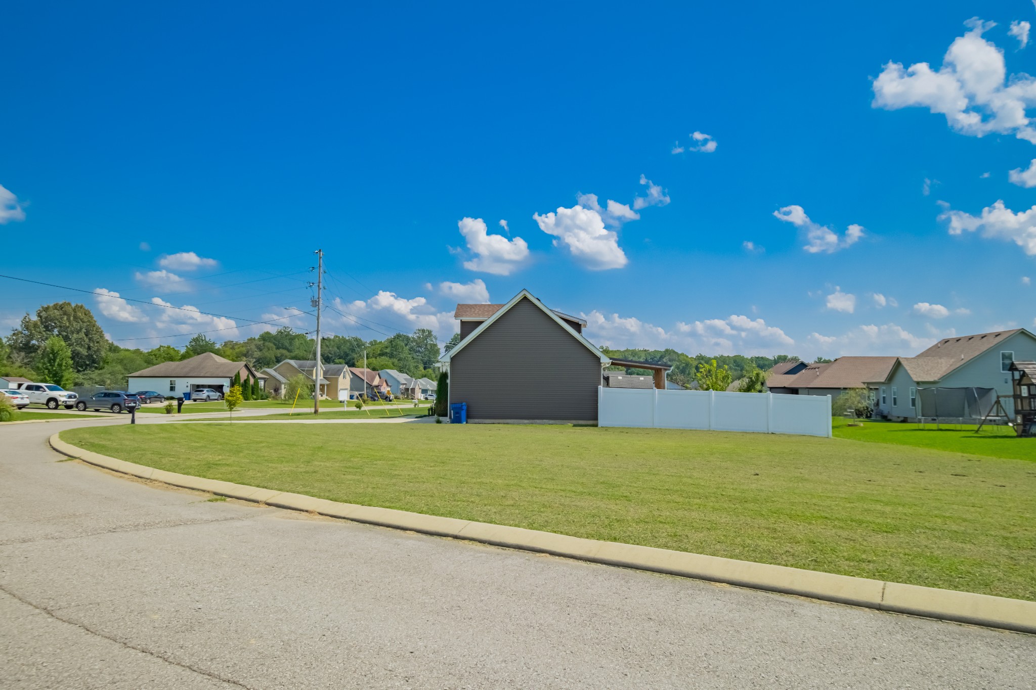 664 Ridge St Property Photo 39
