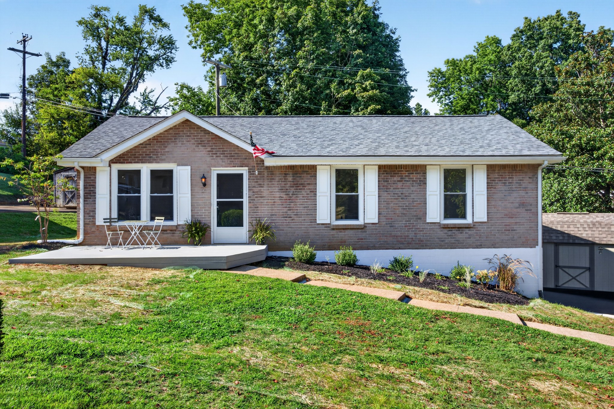 414 Oriole Cir