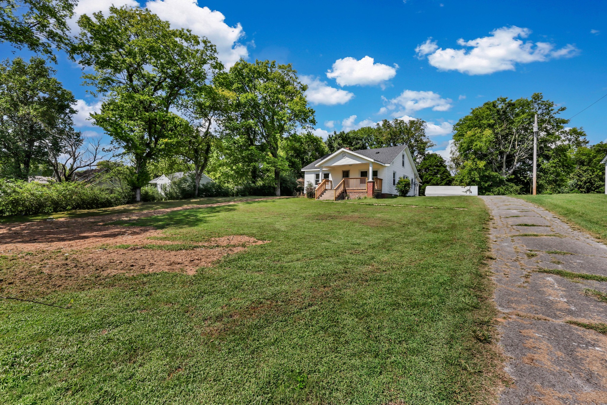 303 E St Property Photo 1