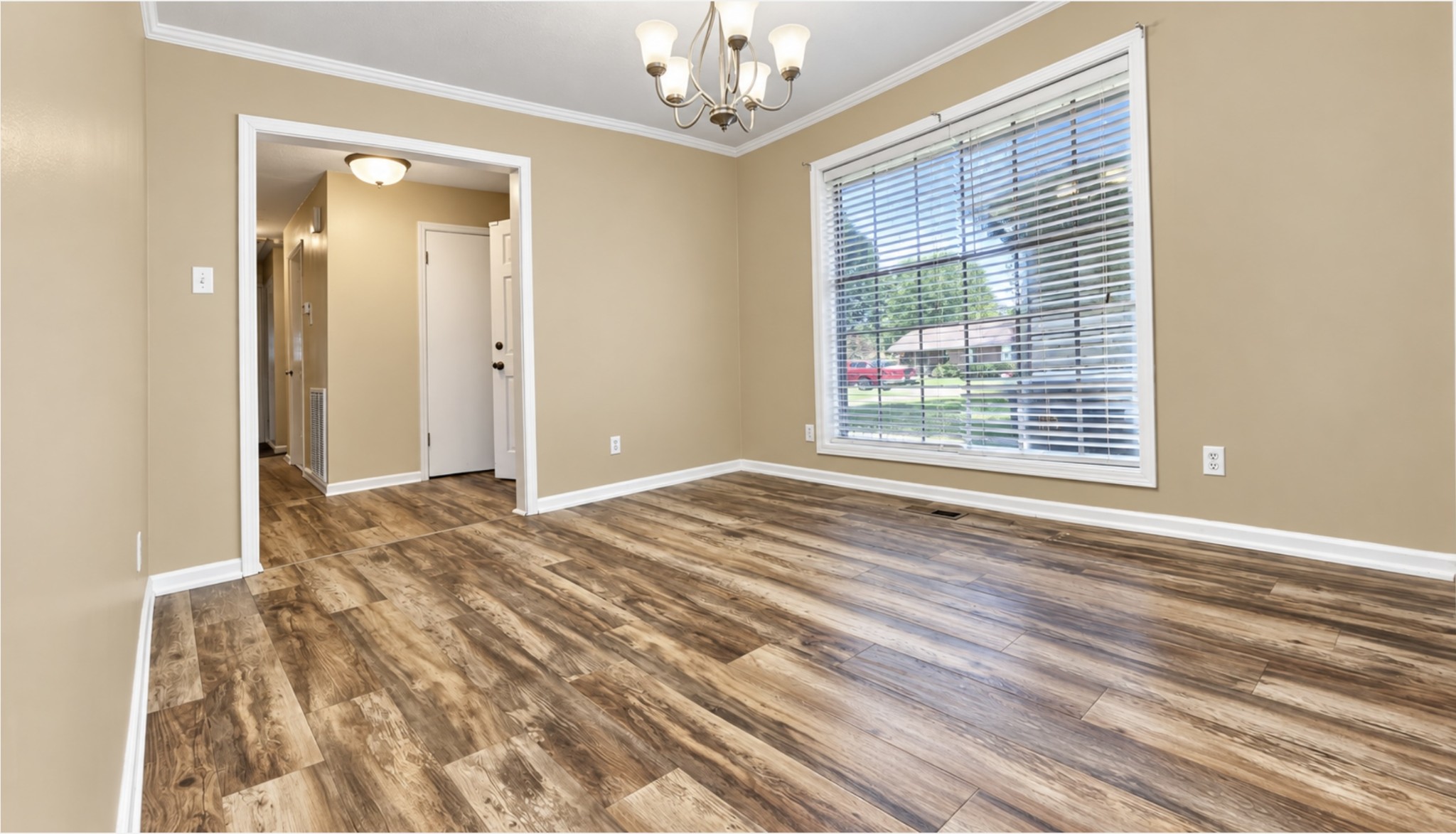 2407 Stoneville Street Property Photo 5