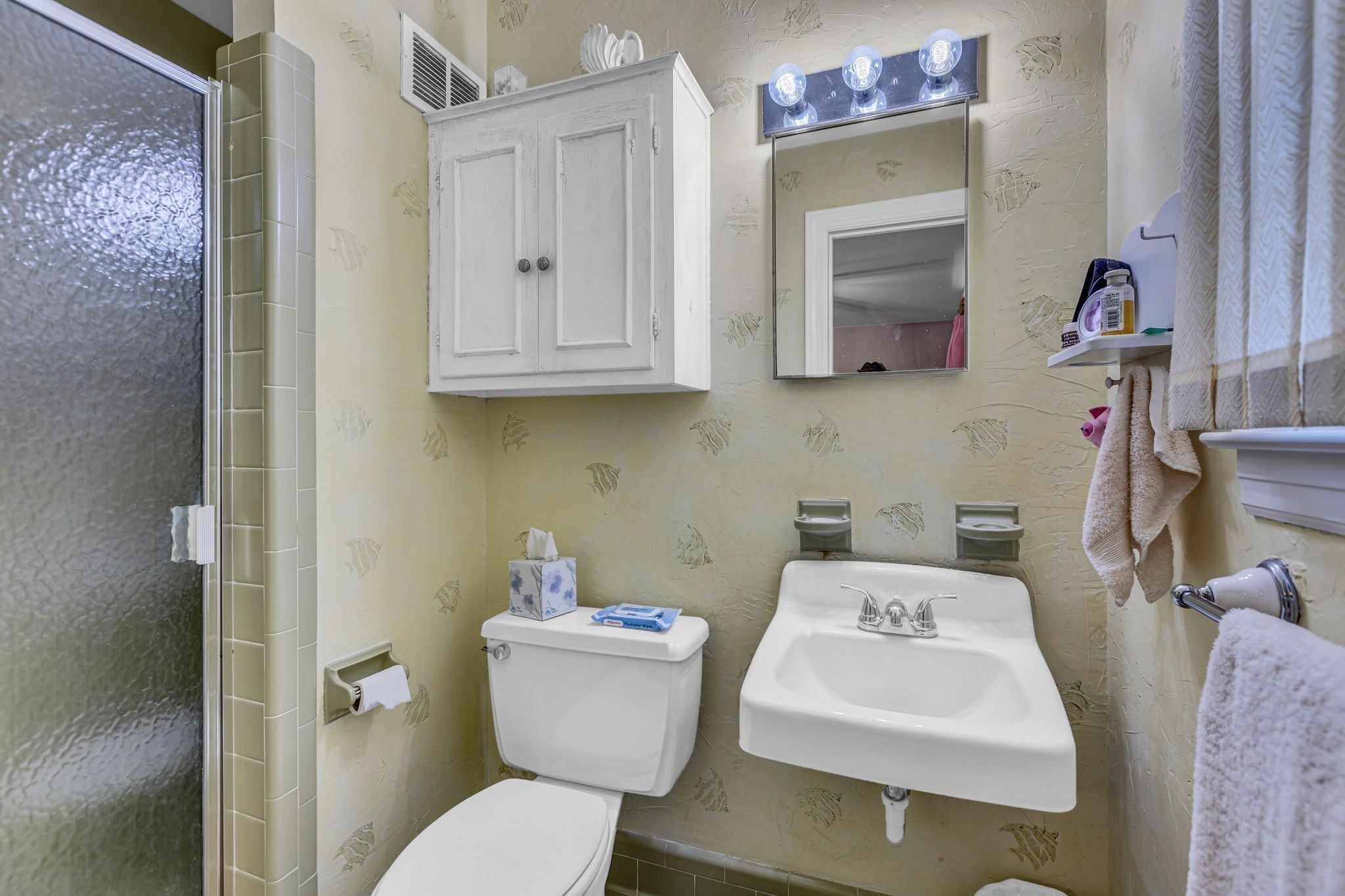 401 Ellington Drive Property Photo 26