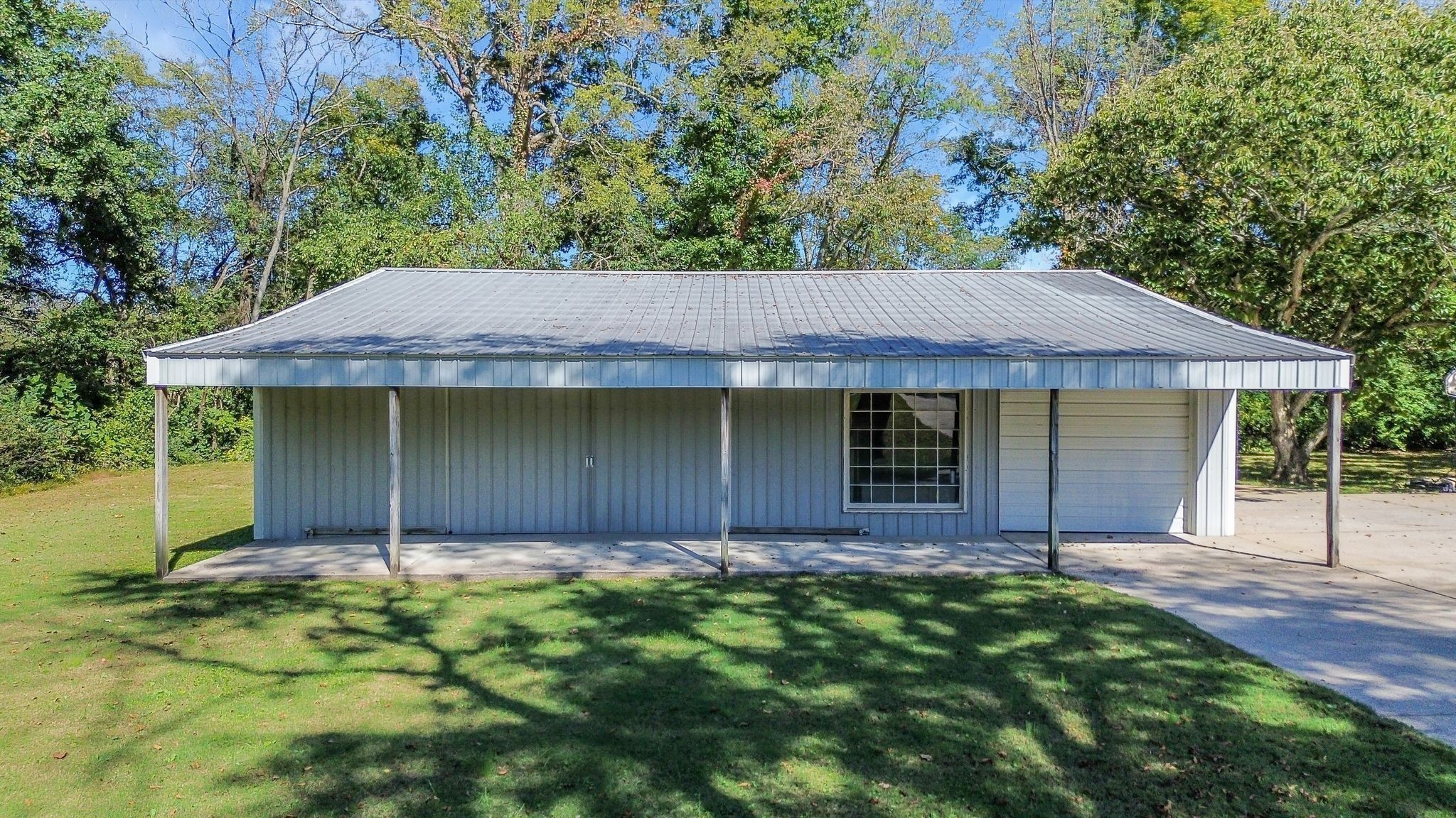 401 Ellington Drive Property Photo 45