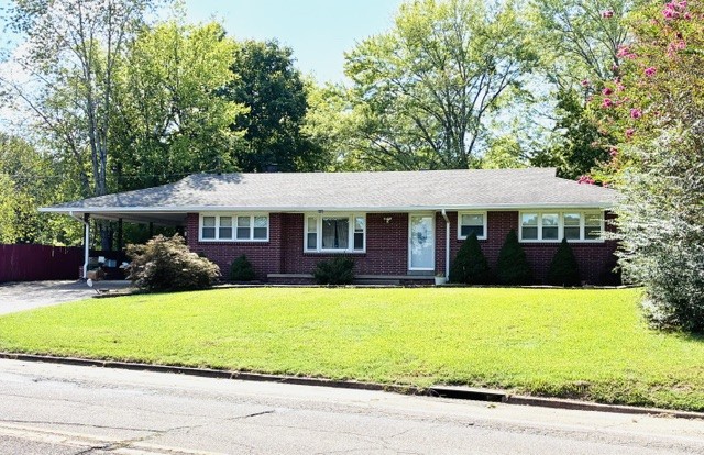141 N Forrest Ave, N Property Photo 1