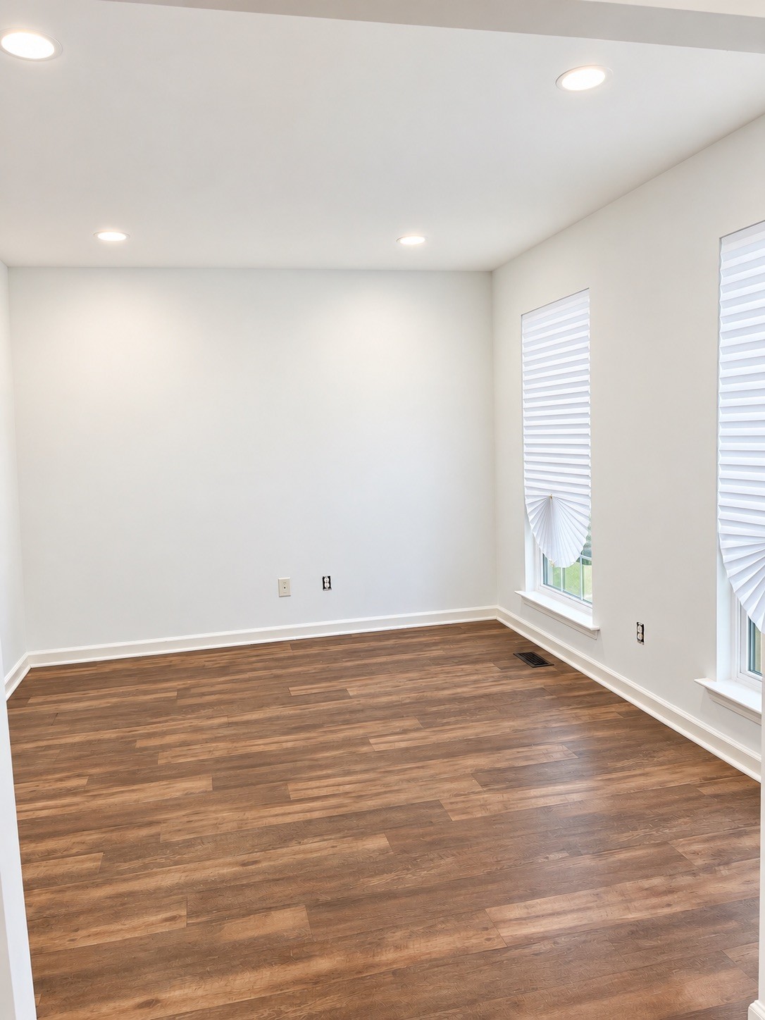 201 Briarcotes Cir Property Photo 12