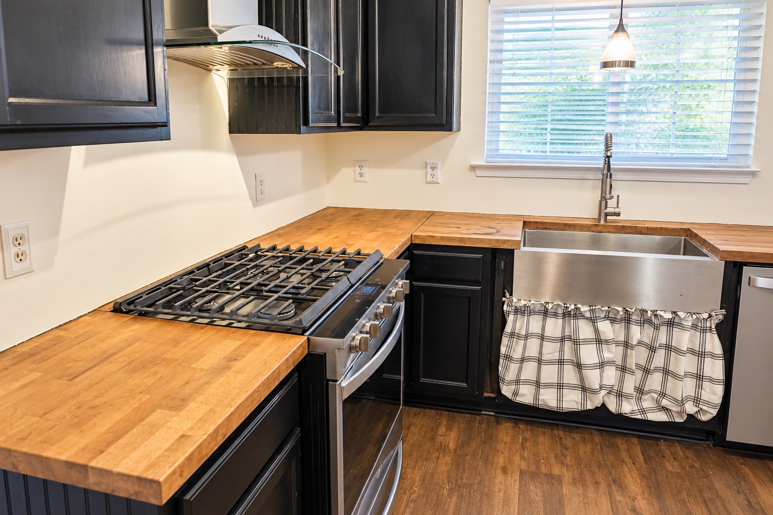 201 Briarcotes Cir Property Photo 18