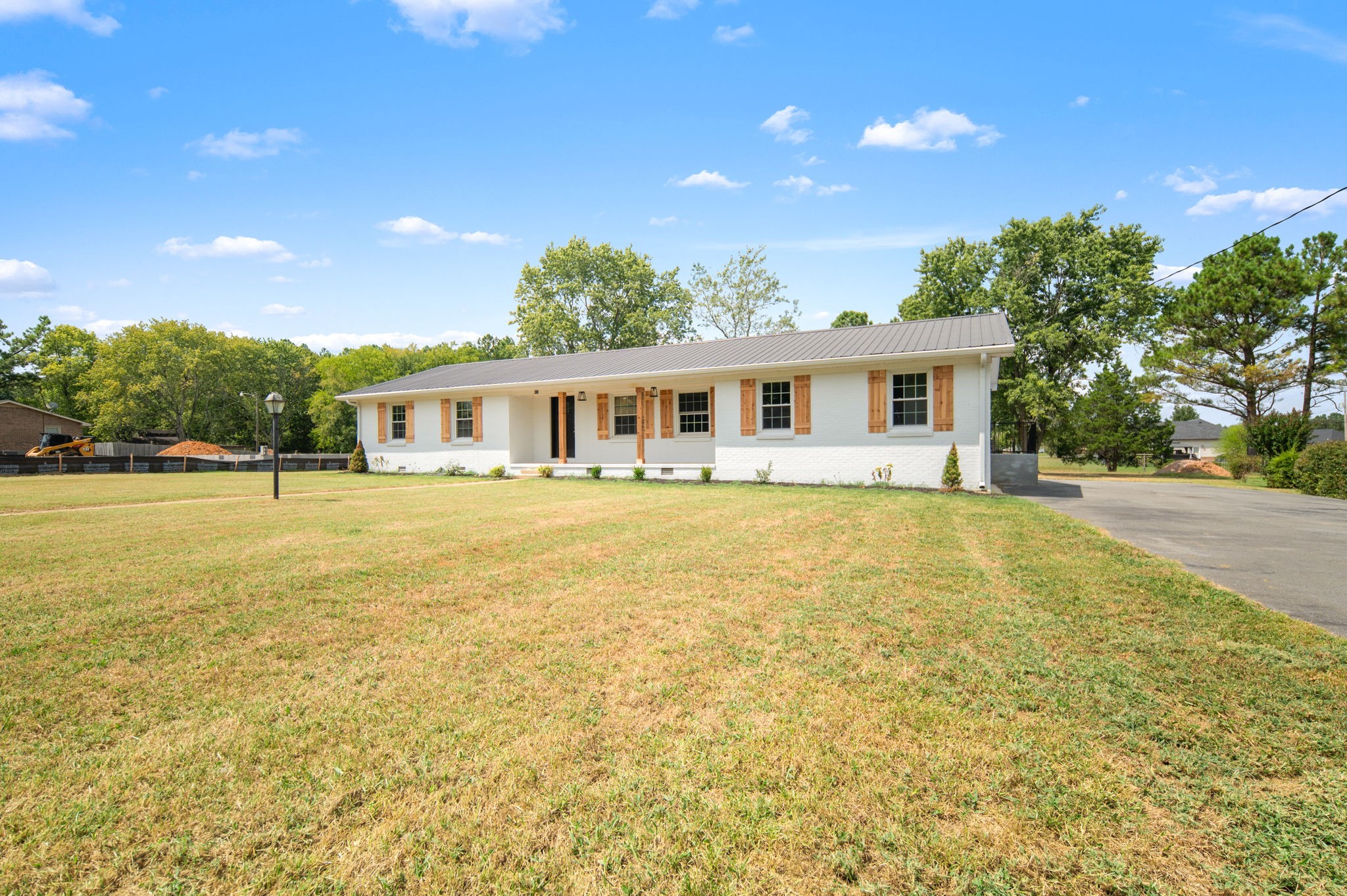 813 Brookhaven Cir Property Photo 1