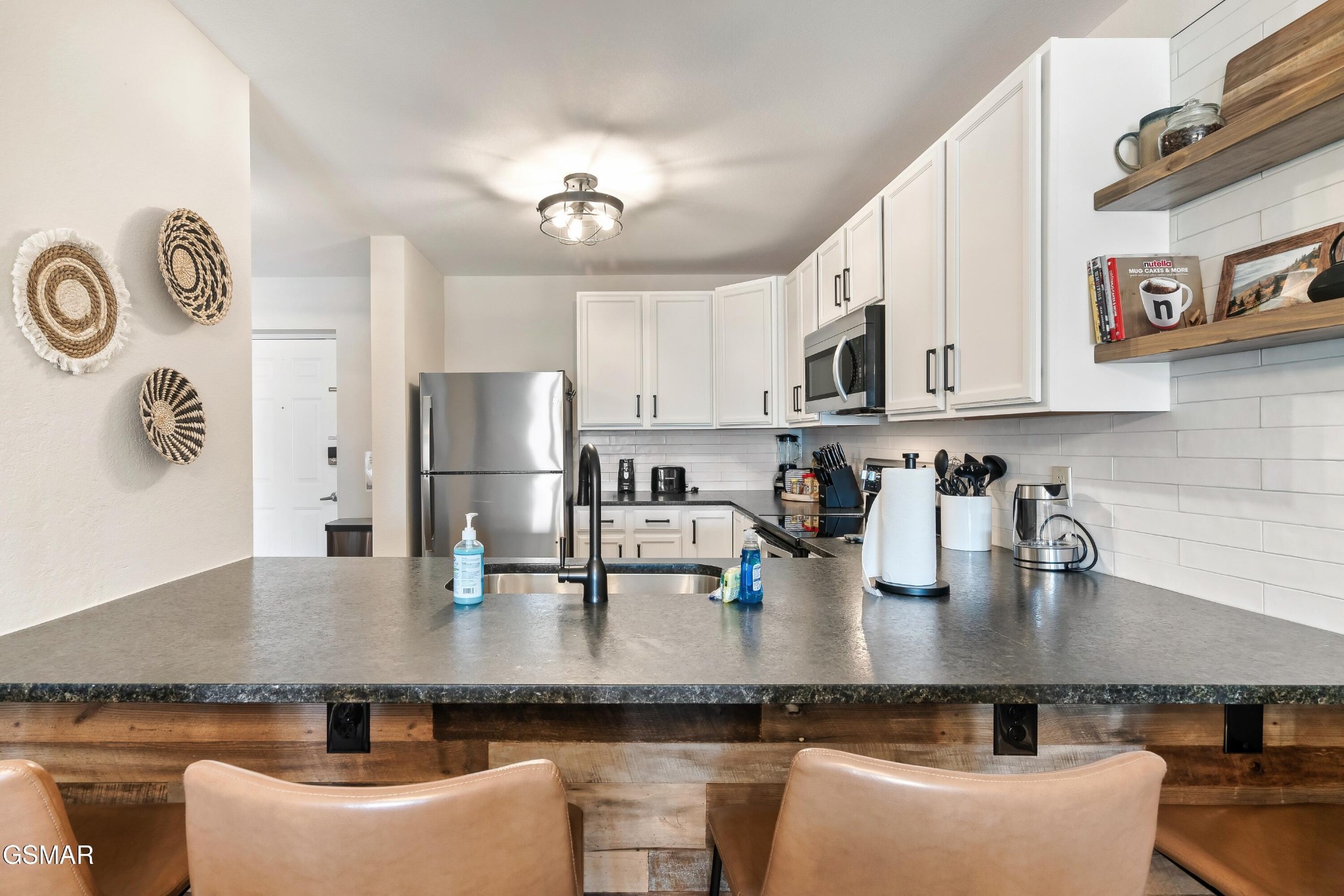 124 Plaza Property Photo 21