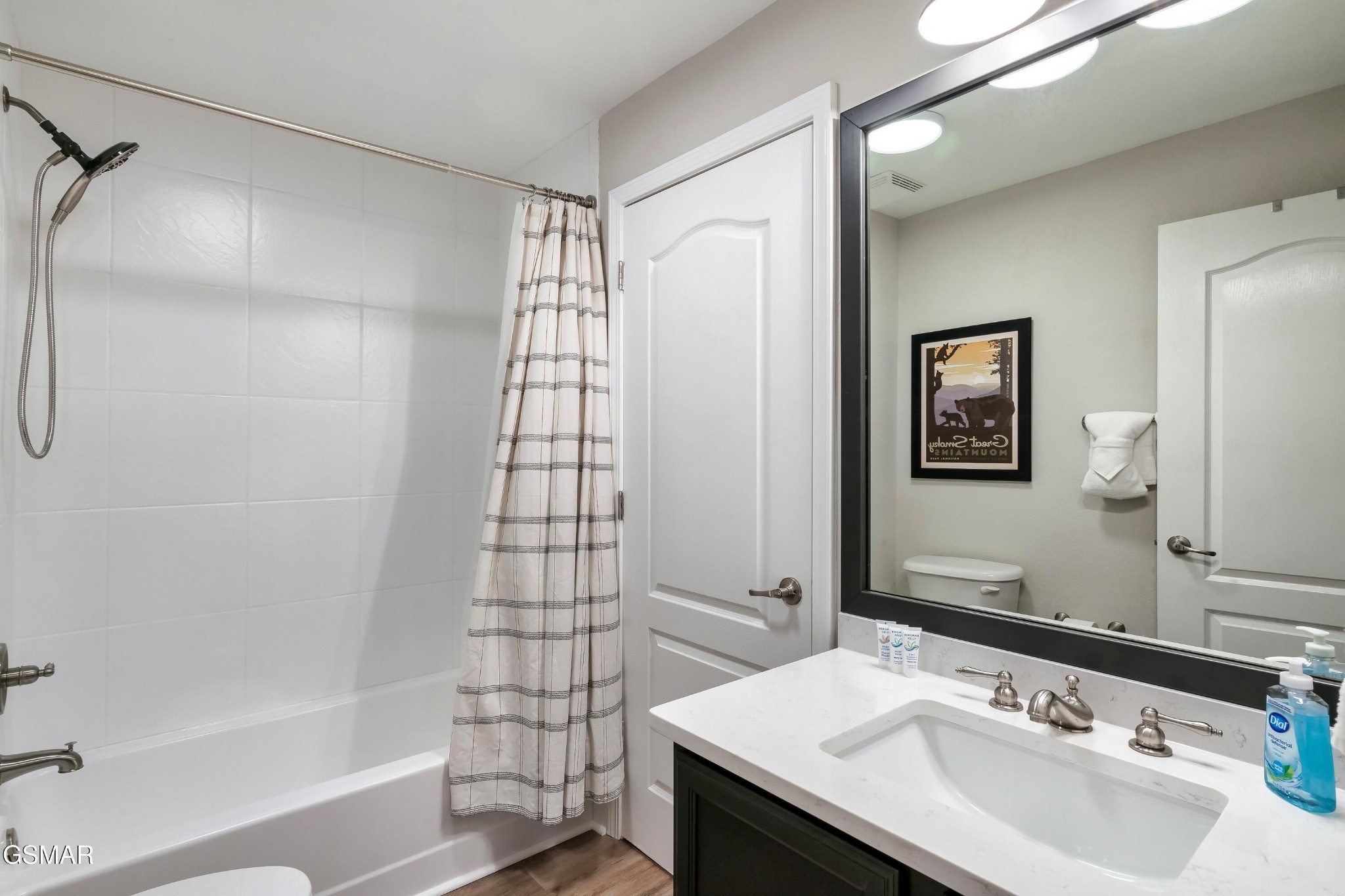 124 Plaza Property Photo 25