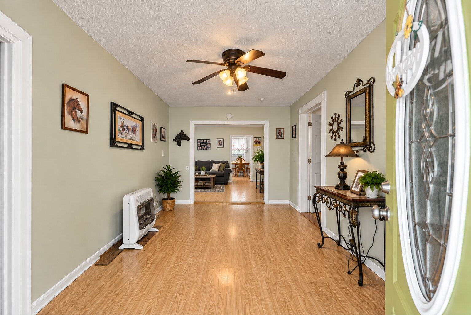 2540 Spring St Property Photo 6