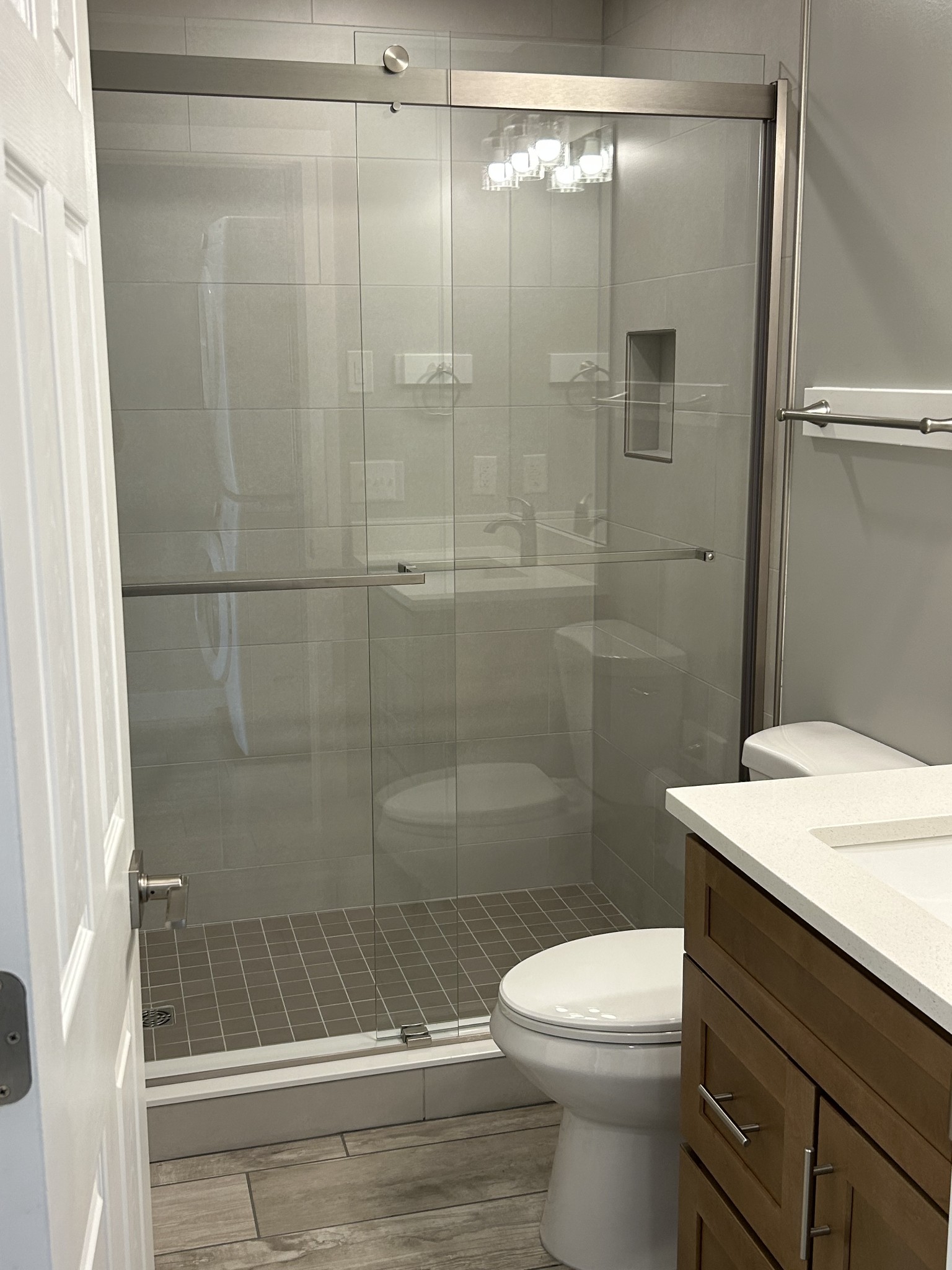 806 Cedarcrest Ave Property Photo 17