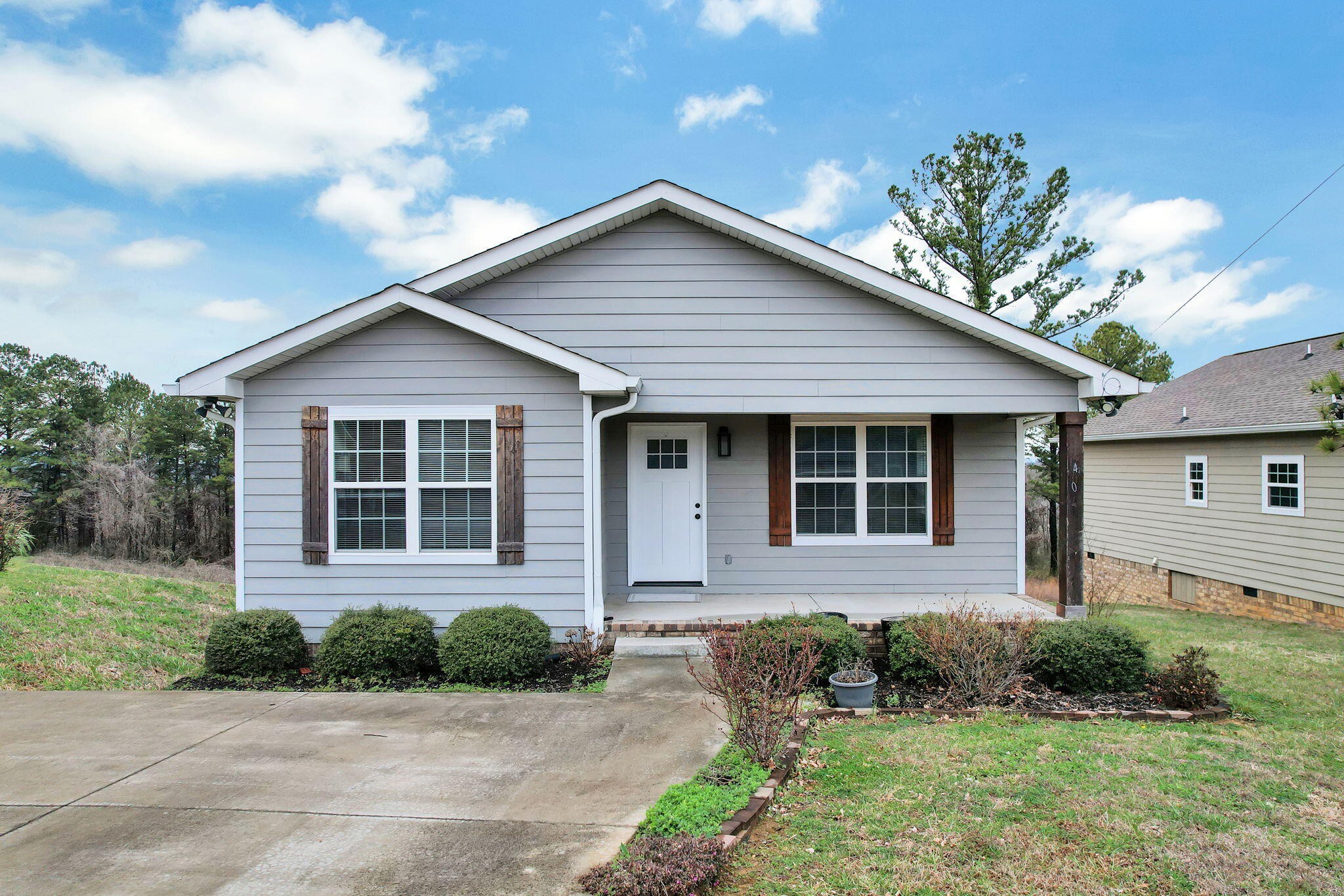 440 Johnson Boulevard, SE