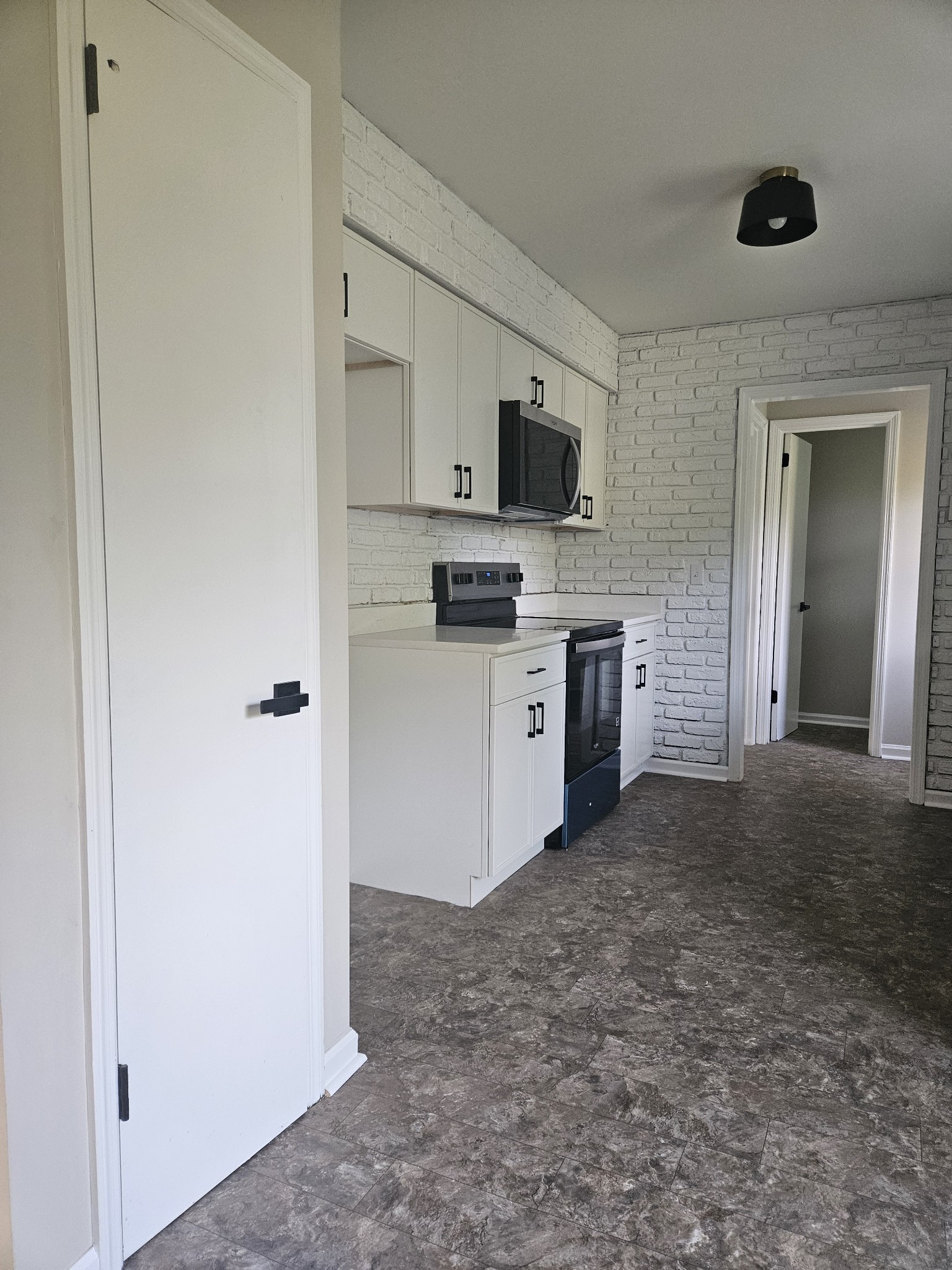 258 Indian Lake Rd Property Photo 16
