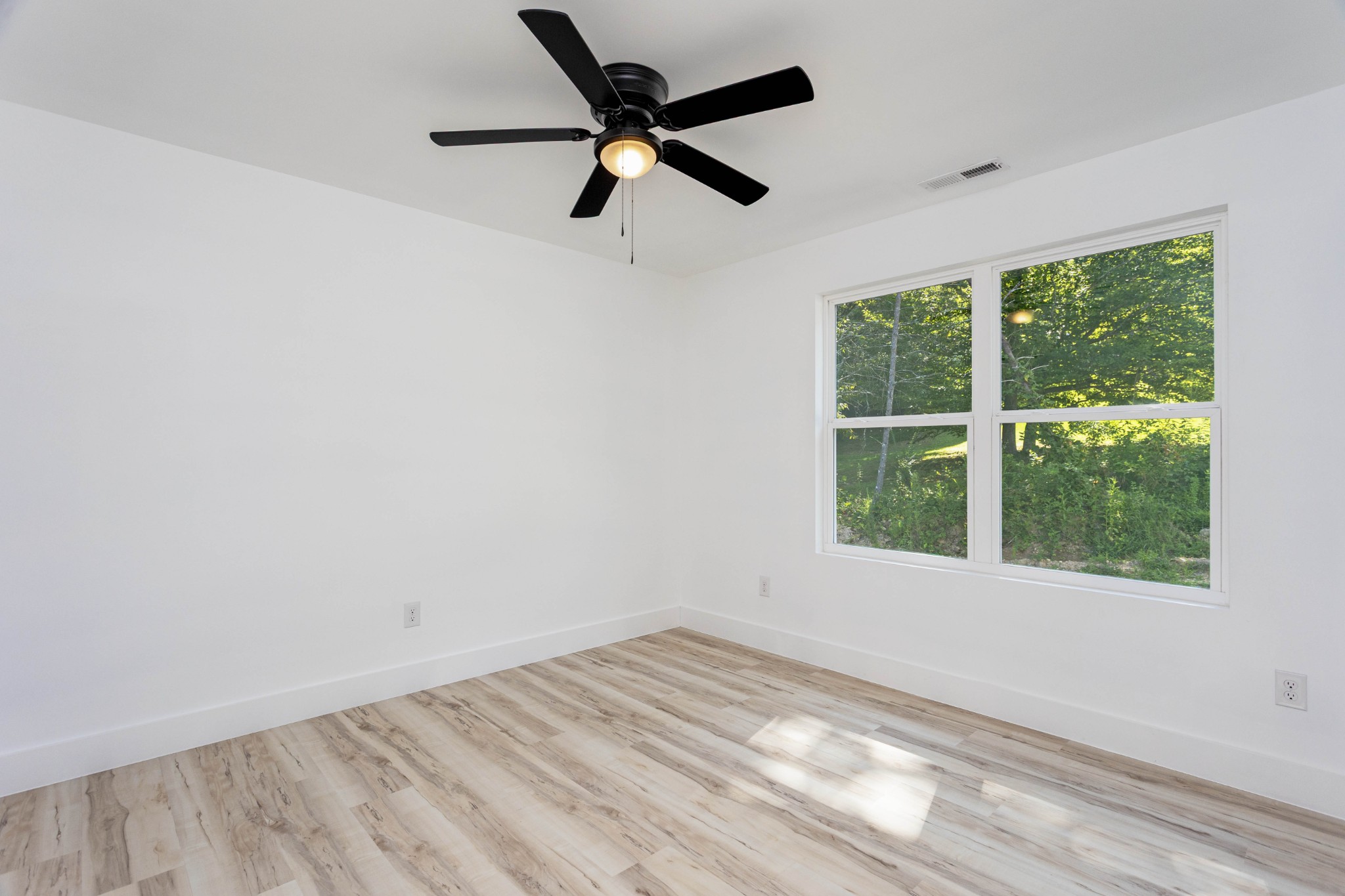 414 Windy Ridge Dr Property Photo 21