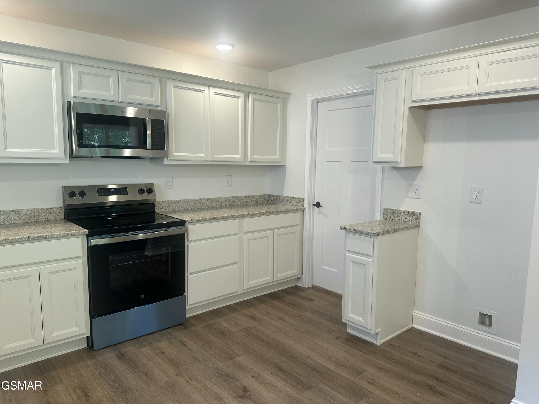 645 Snowflower Circle Property Photo 32