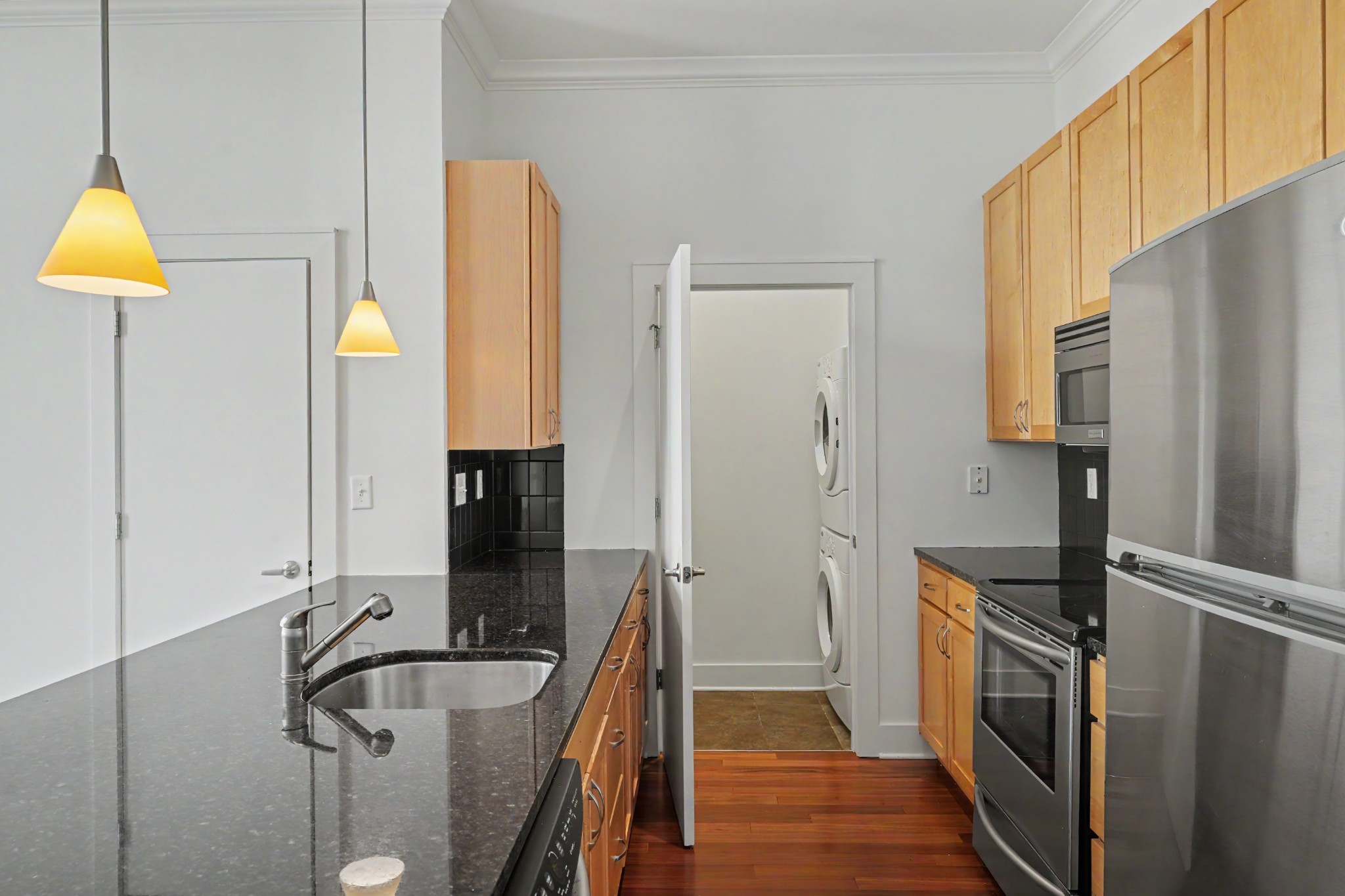 129 Walnut St Property Photo 10