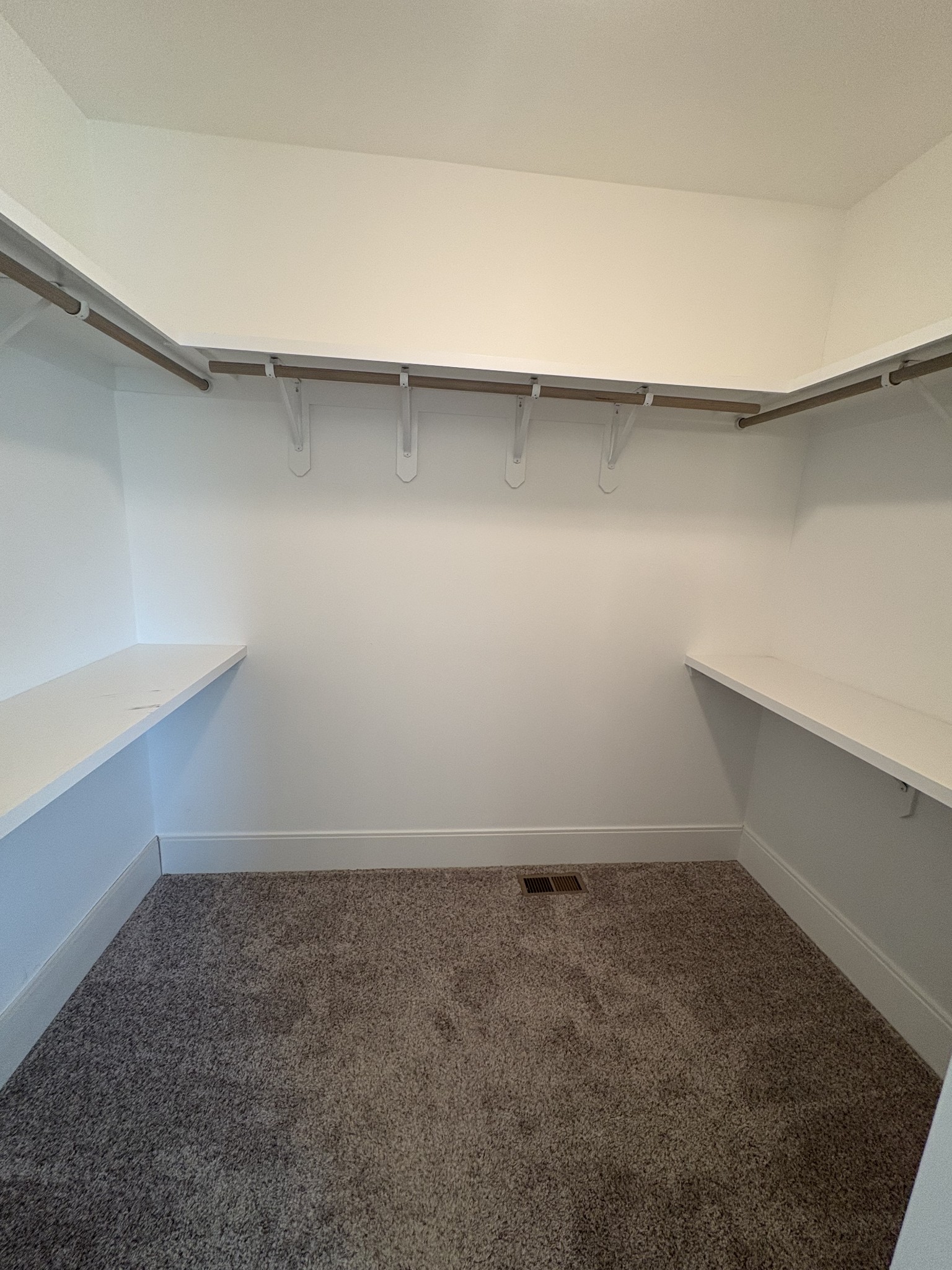 415 Riverstone Pl Property Photo 16