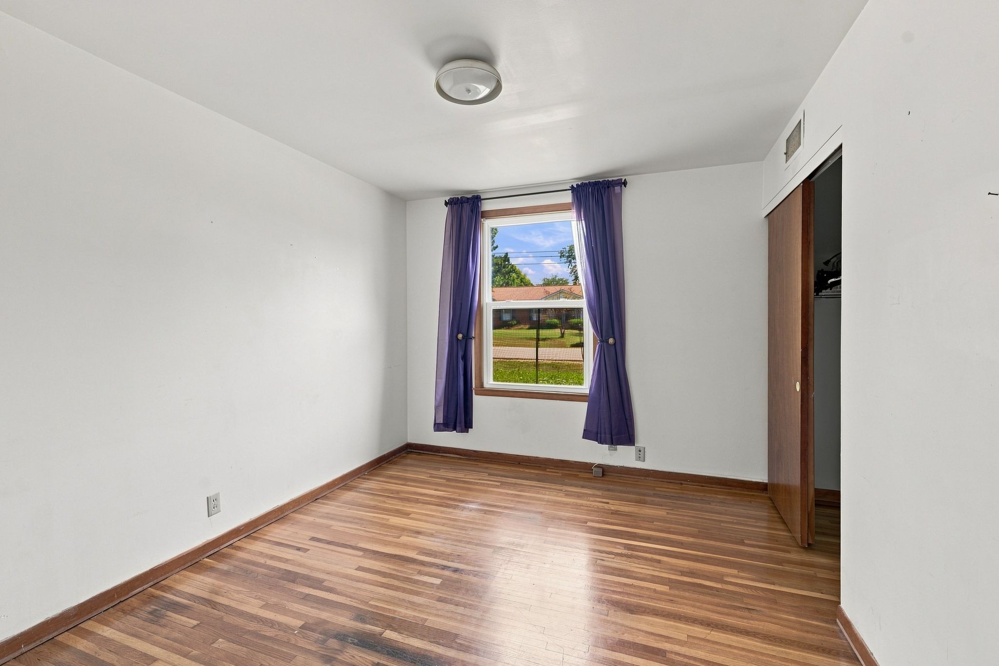 8219 Luree Ln Property Photo 15