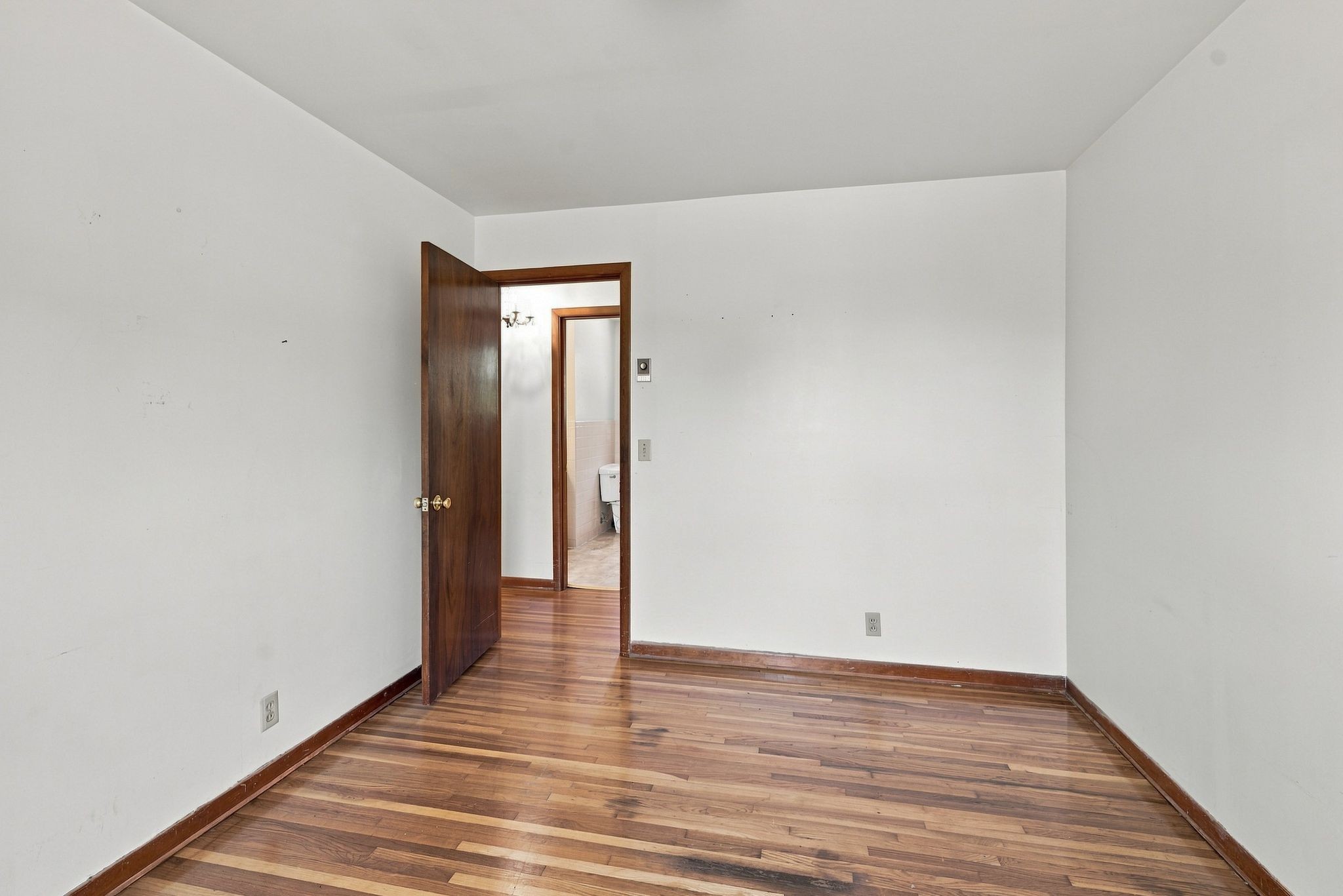 8219 Luree Ln Property Photo 16