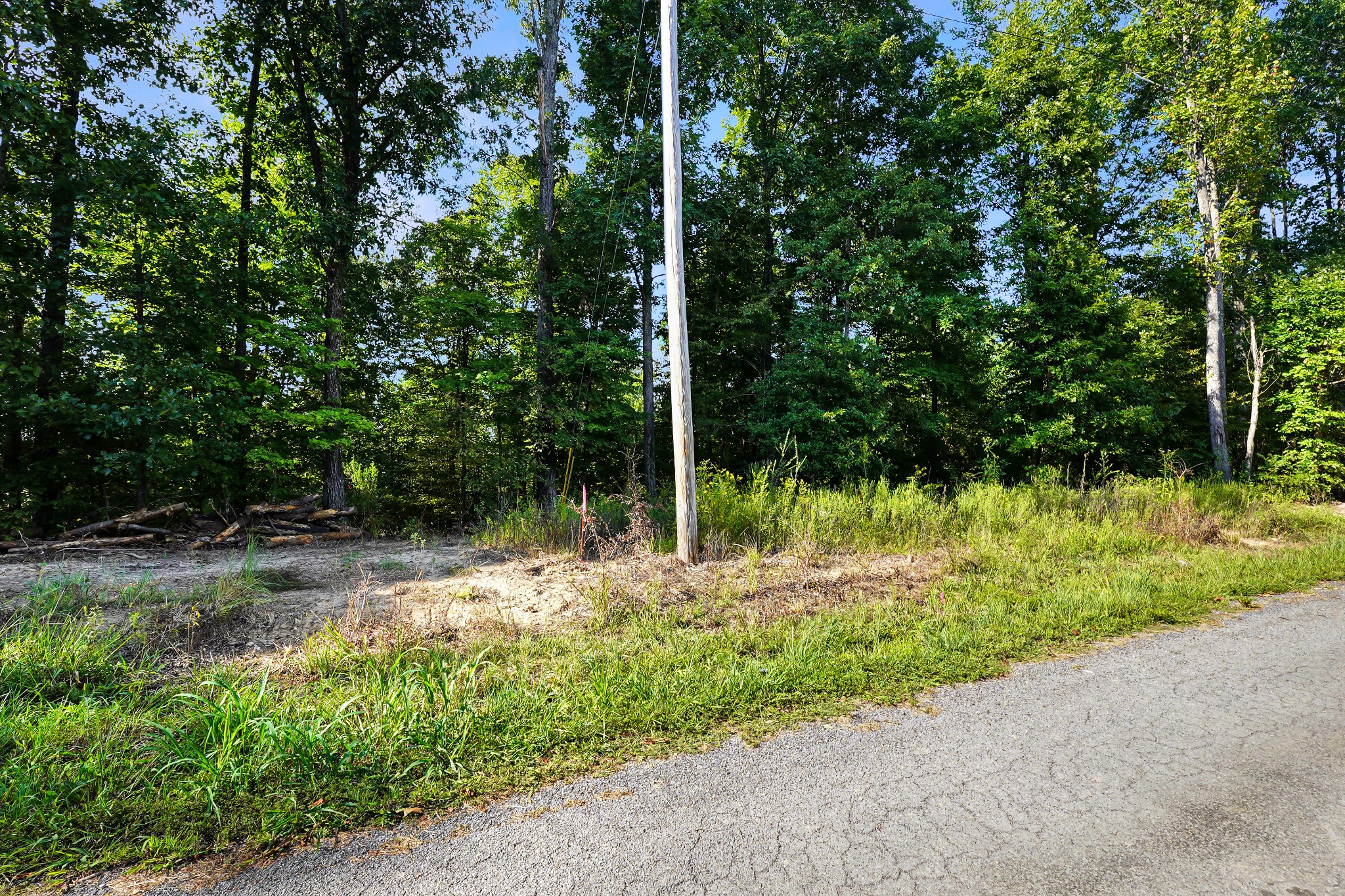 4 Selph Rd Property Photo 1