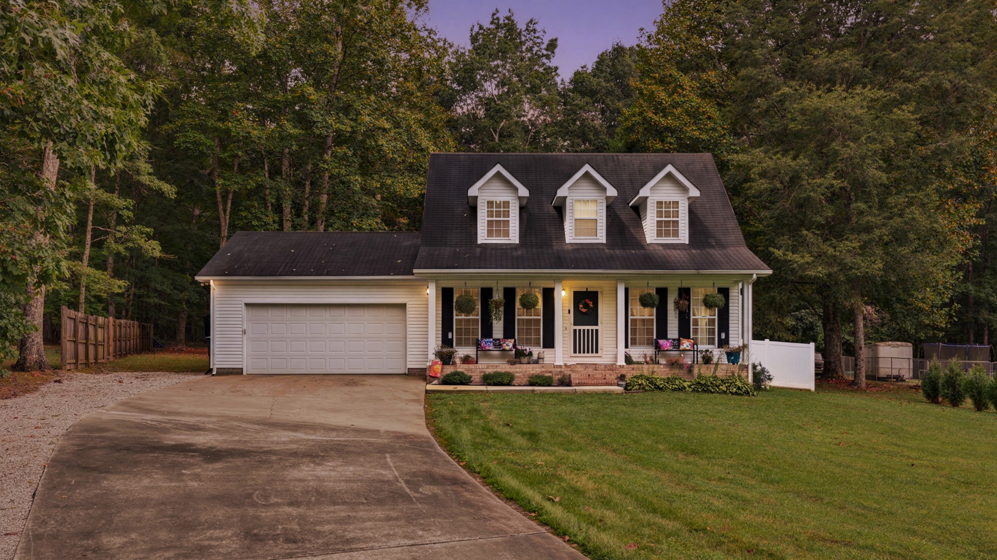 586 Jean Dr