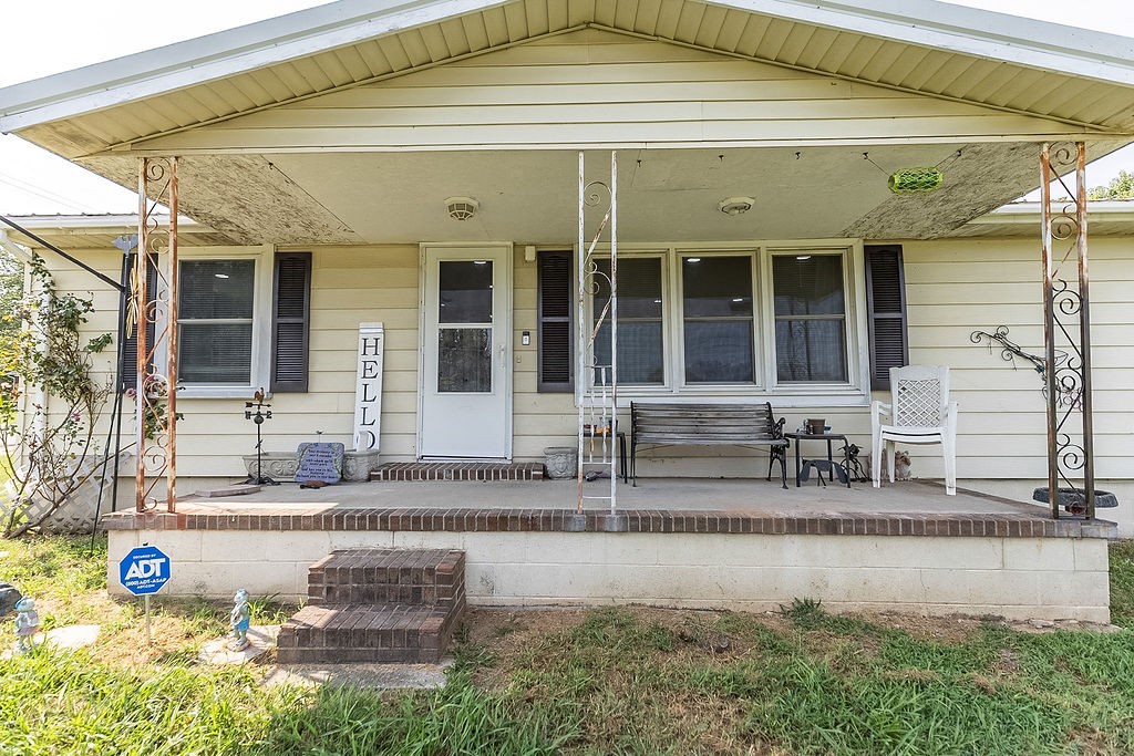 622 Vass Ln Property Photo 3