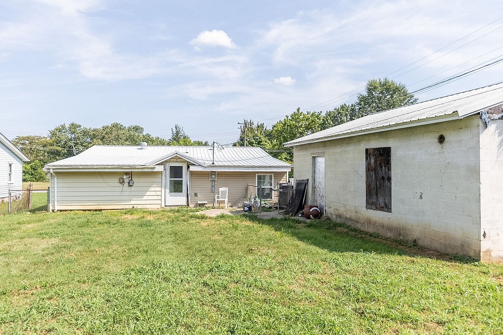 622 Vass Ln Property Photo 19