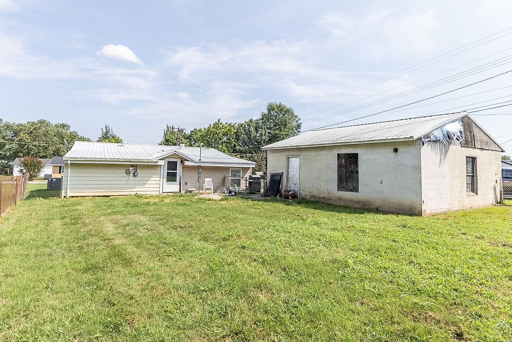 622 Vass Ln Property Photo 20