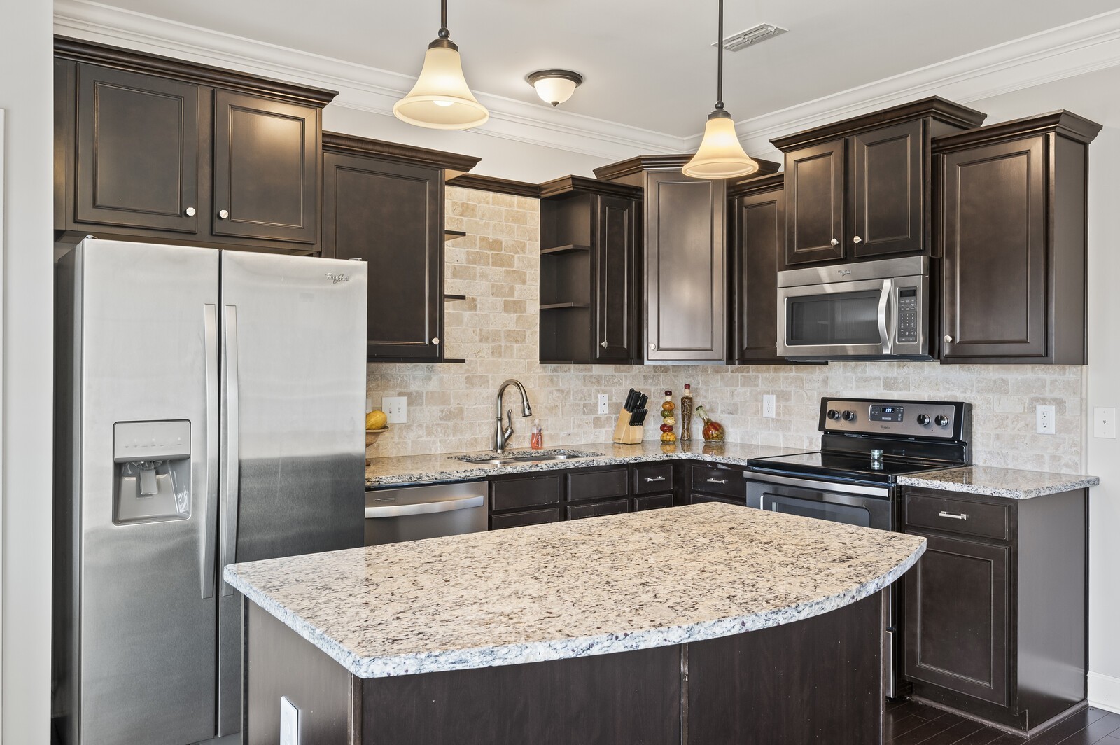 1037 Westhaven Blvd Property Photo 14