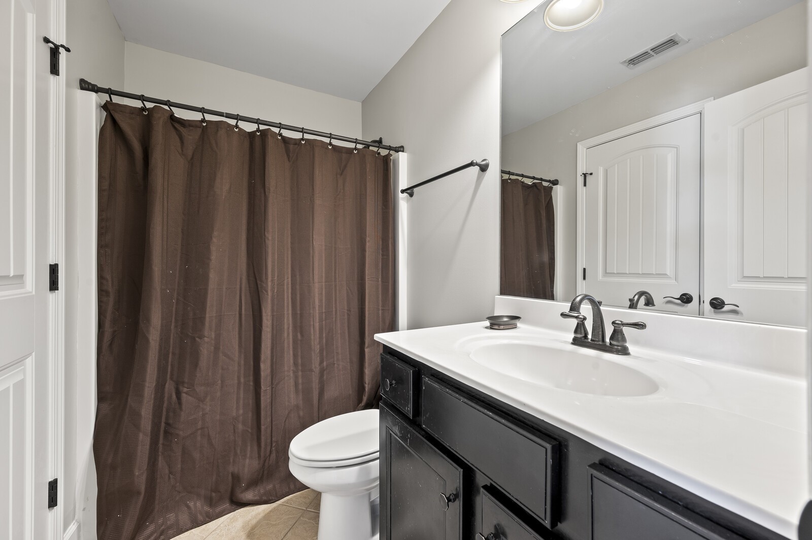 1037 Westhaven Blvd Property Photo 20