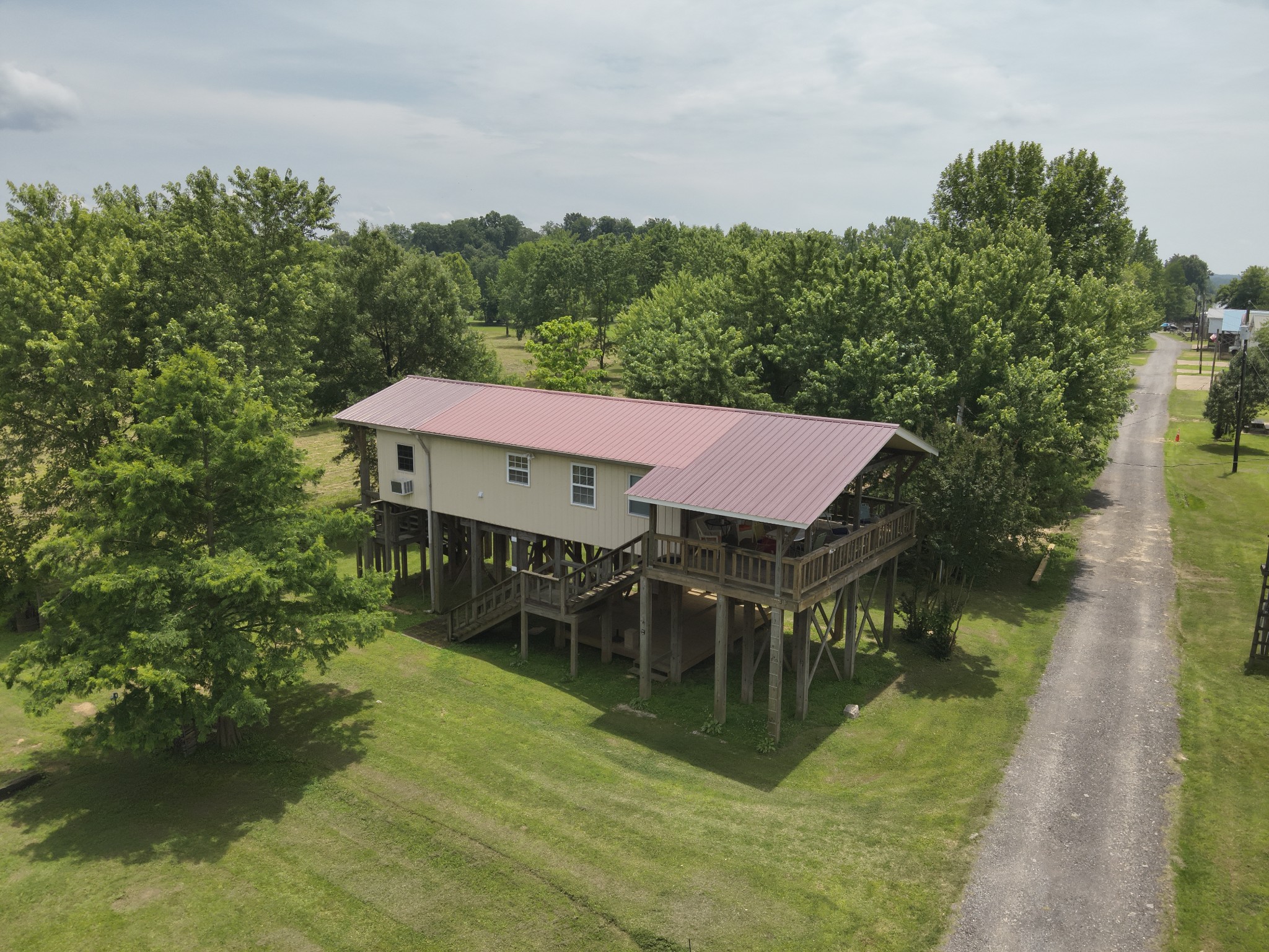 346 Martin Landing Rd Property Photo 1