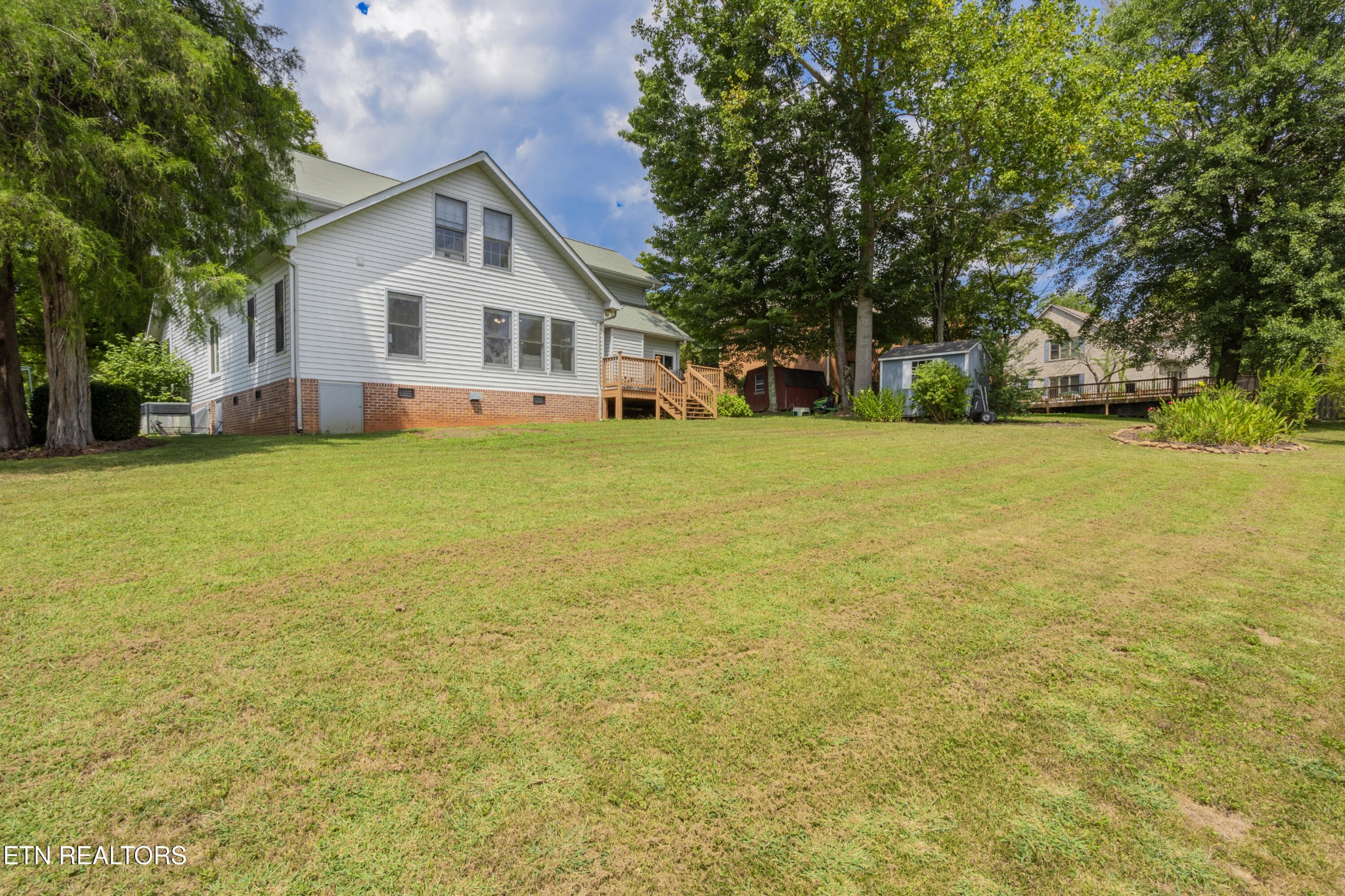 109 W Melbourne Rd Property Photo 4