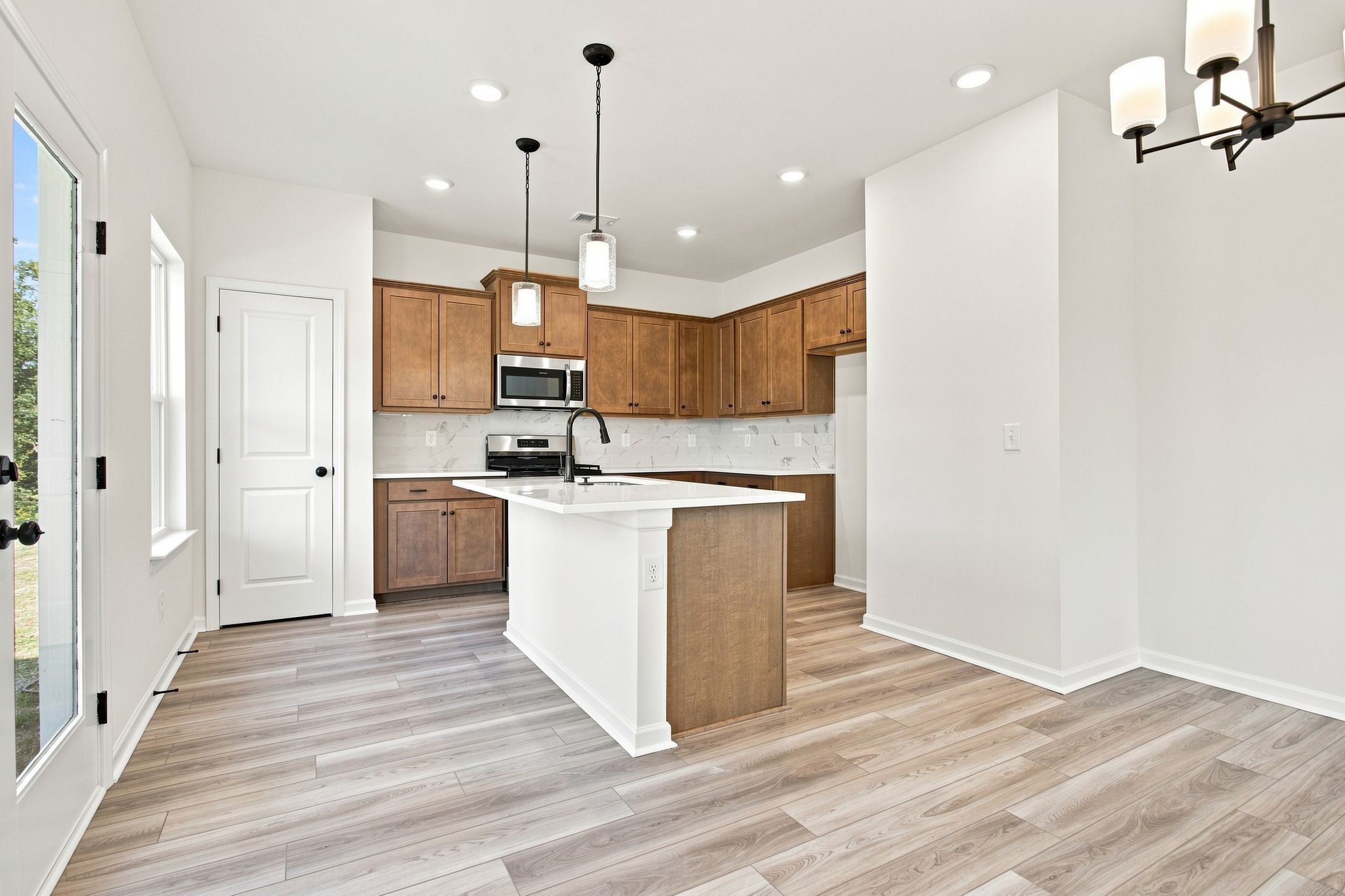 621 Nightengale Ridge Dr Property Photo 11
