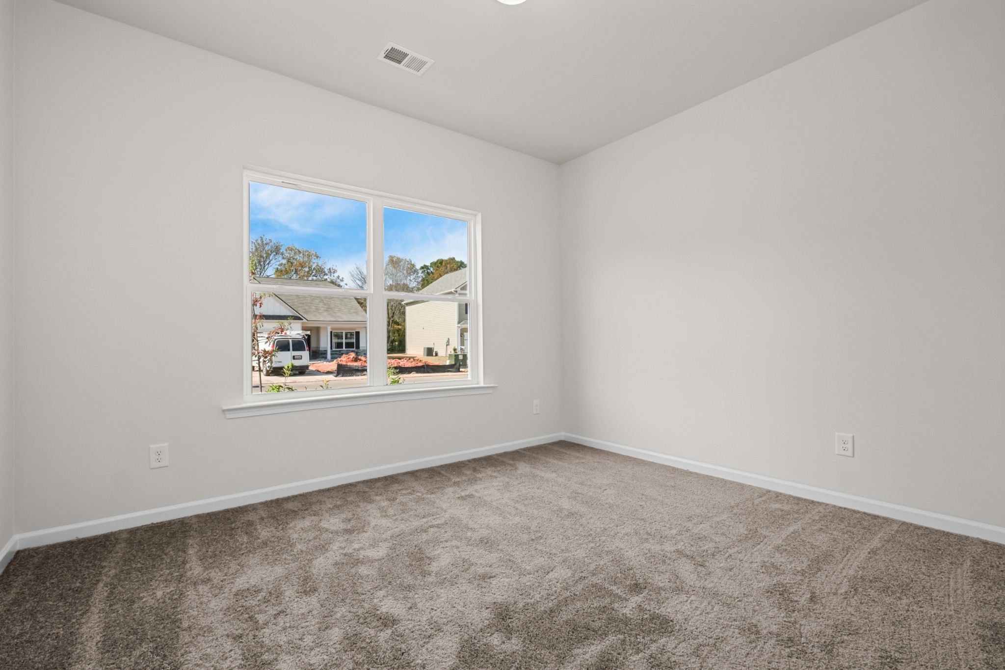 214 Trenton Trail Property Photo 5