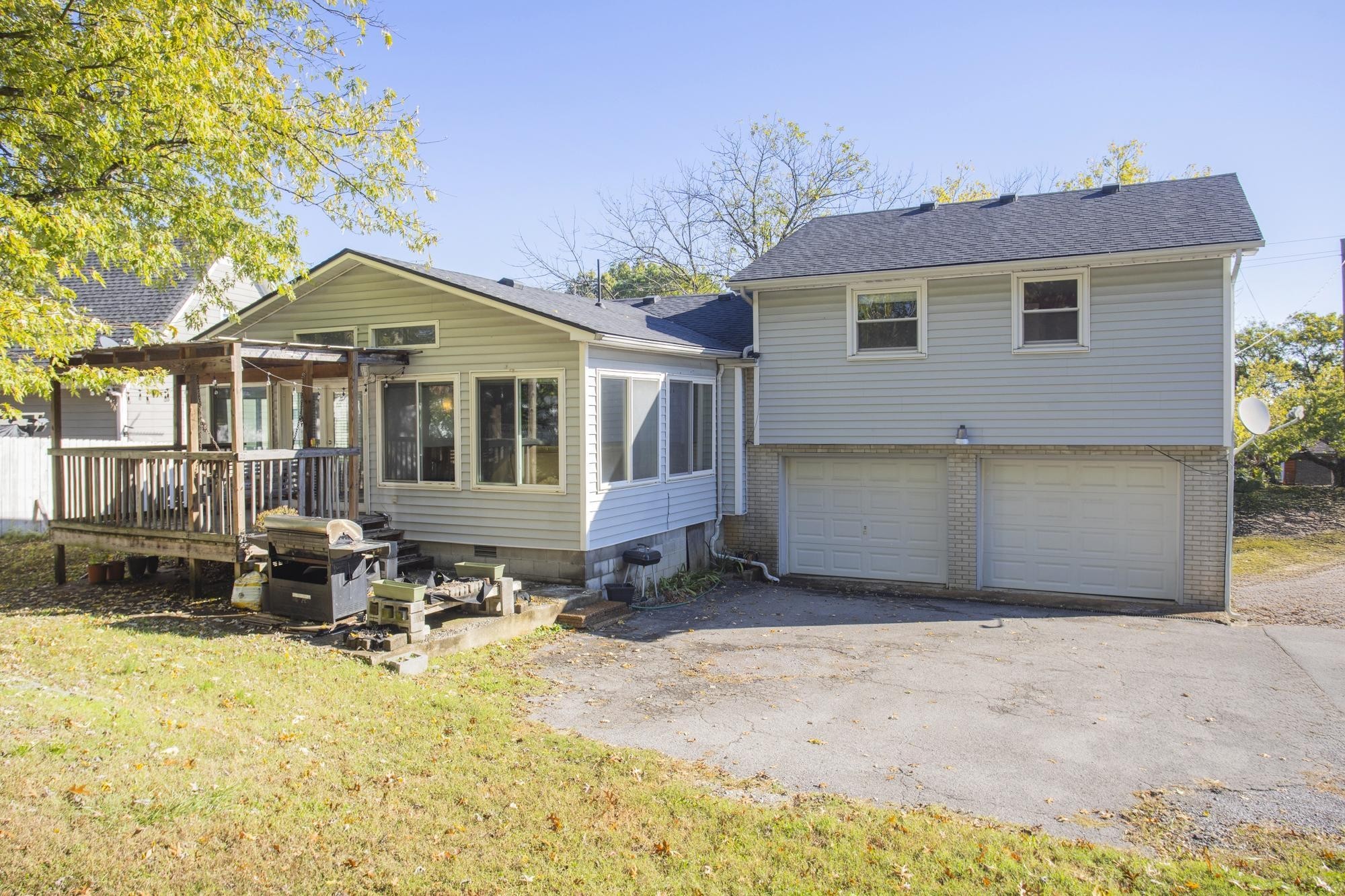 218 Cedarview Dr Property Photo 34