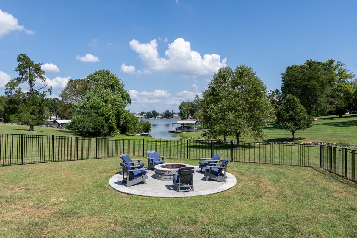 1317 Dickerson Bay Dr Property Photo 8