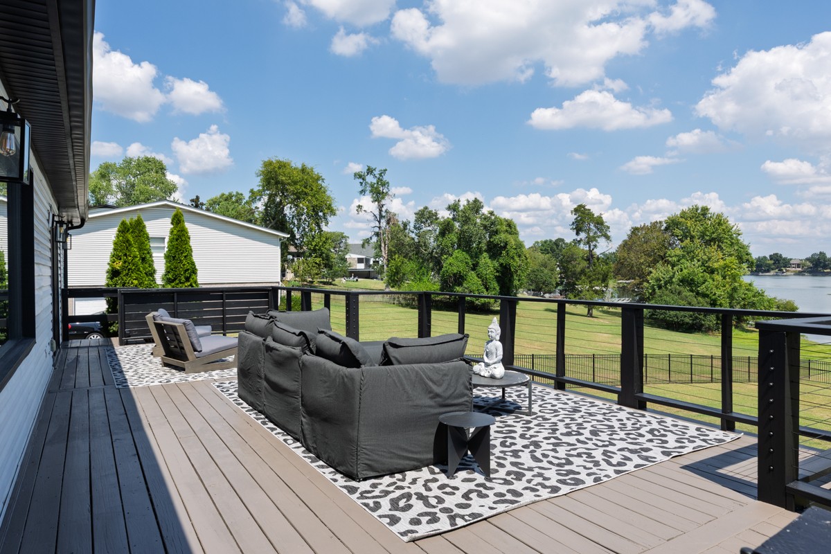 1317 Dickerson Bay Dr Property Photo 49