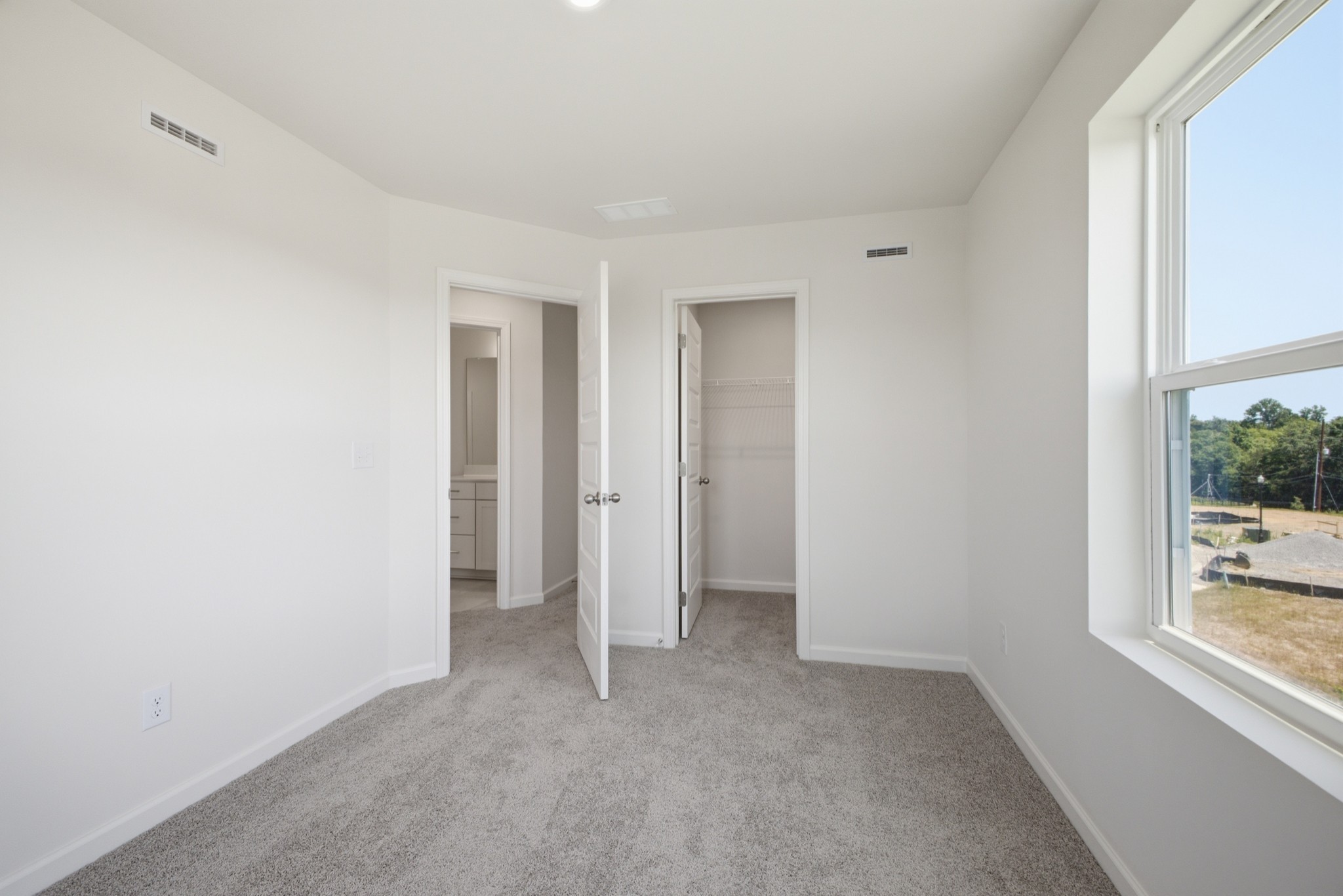 5035 Dayflower Drive Property Photo 27