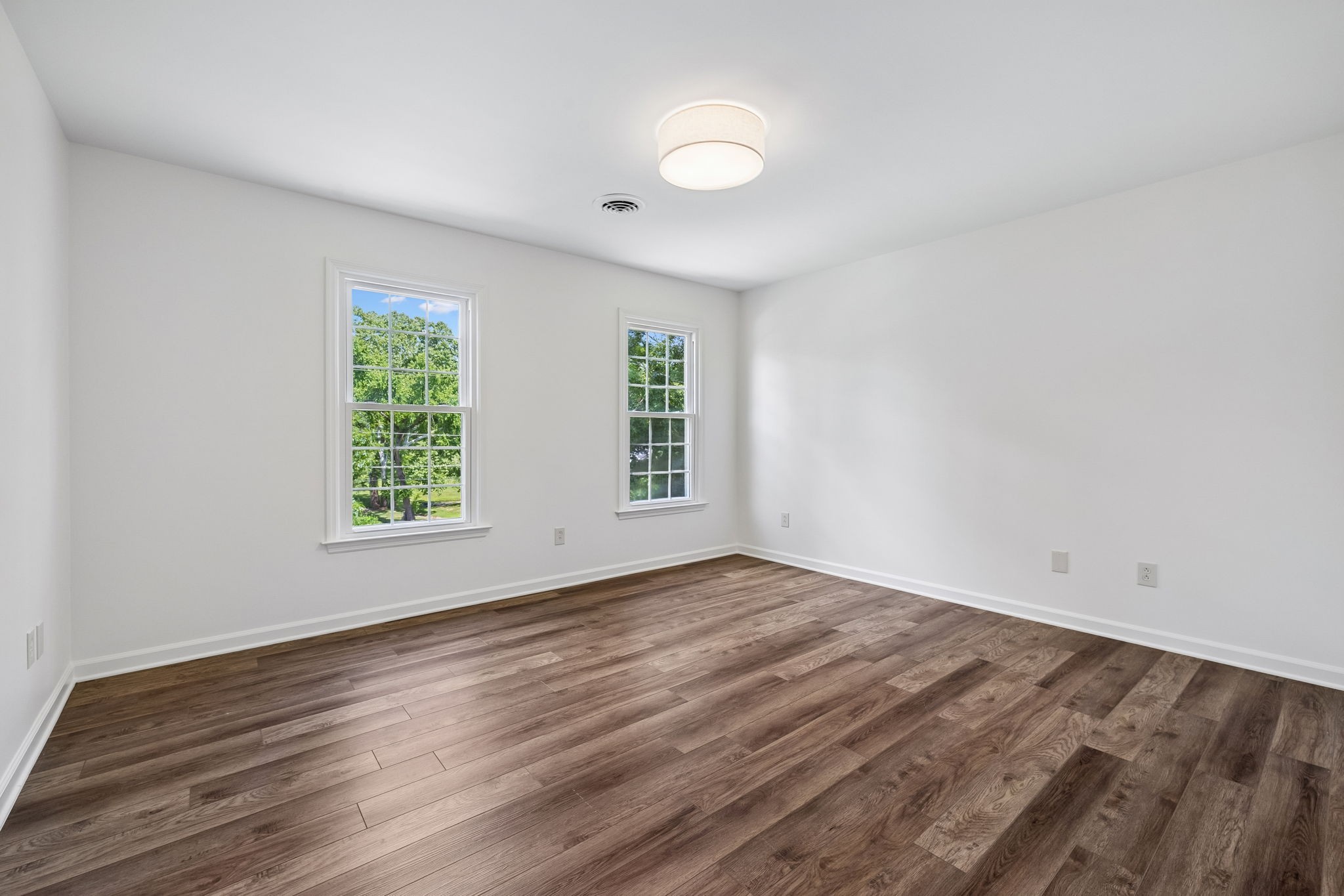509 N Woods Ct Property Photo 49