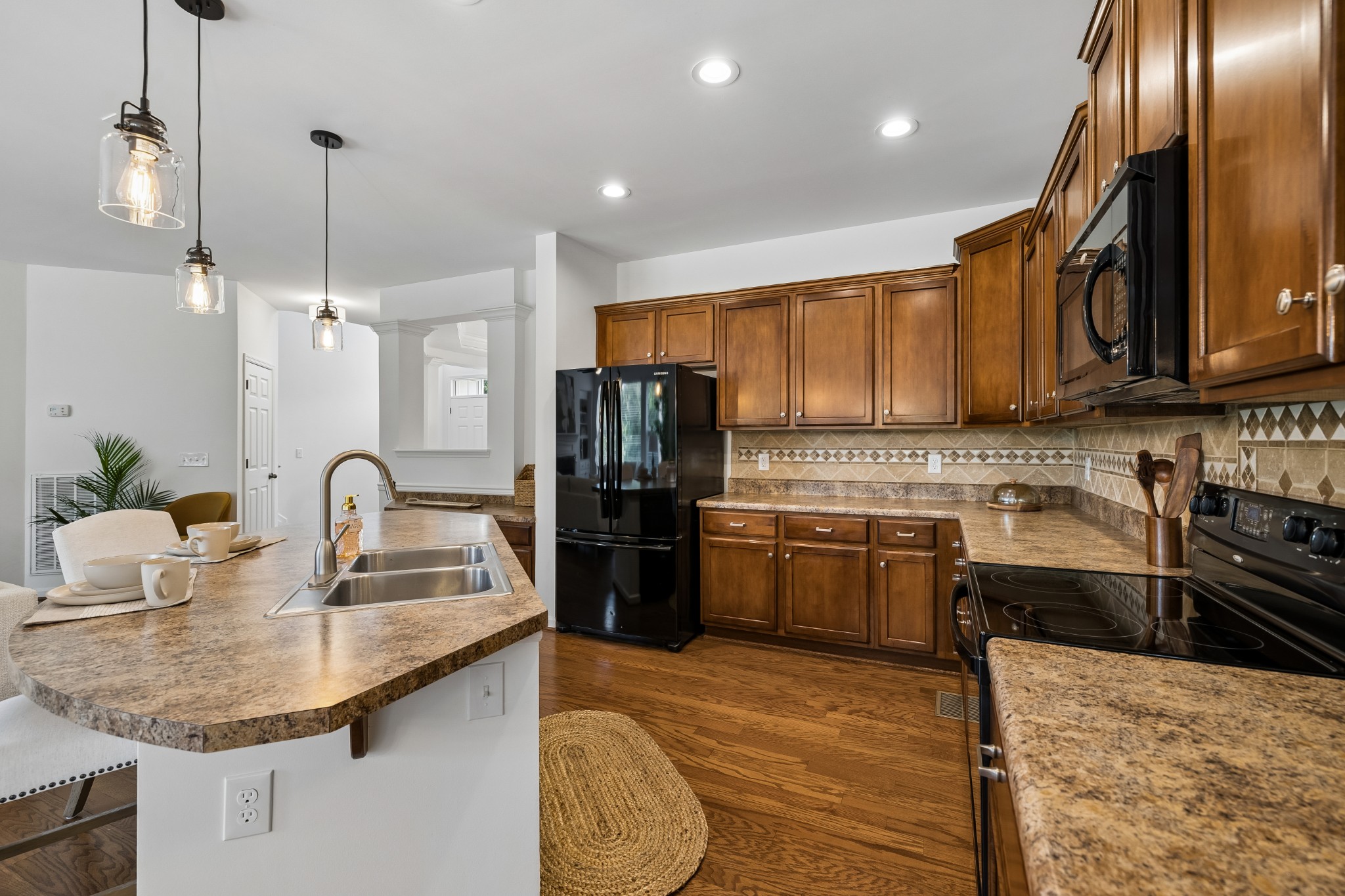 1053 Avery Trace Cir Property Photo 23
