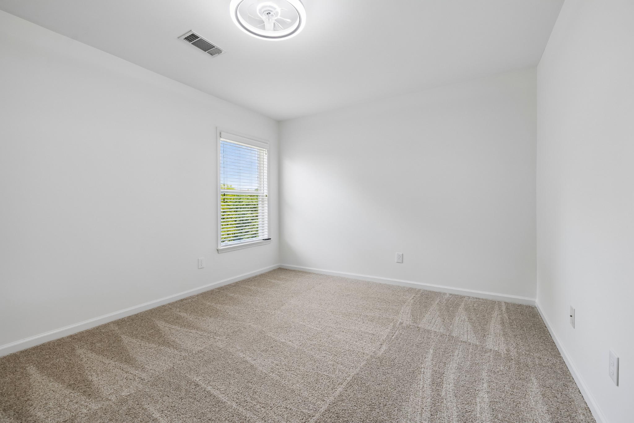 1053 Avery Trace Cir Property Photo 43