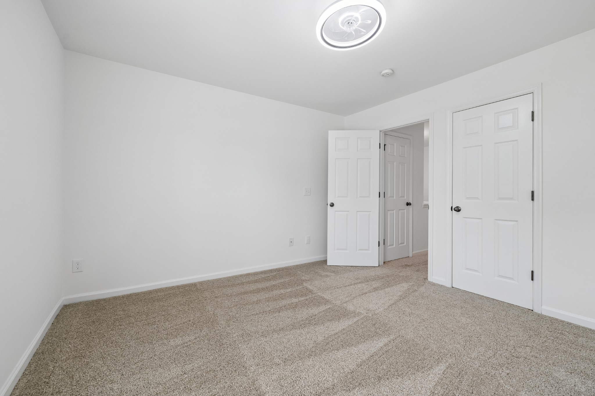 1053 Avery Trace Cir Property Photo 48