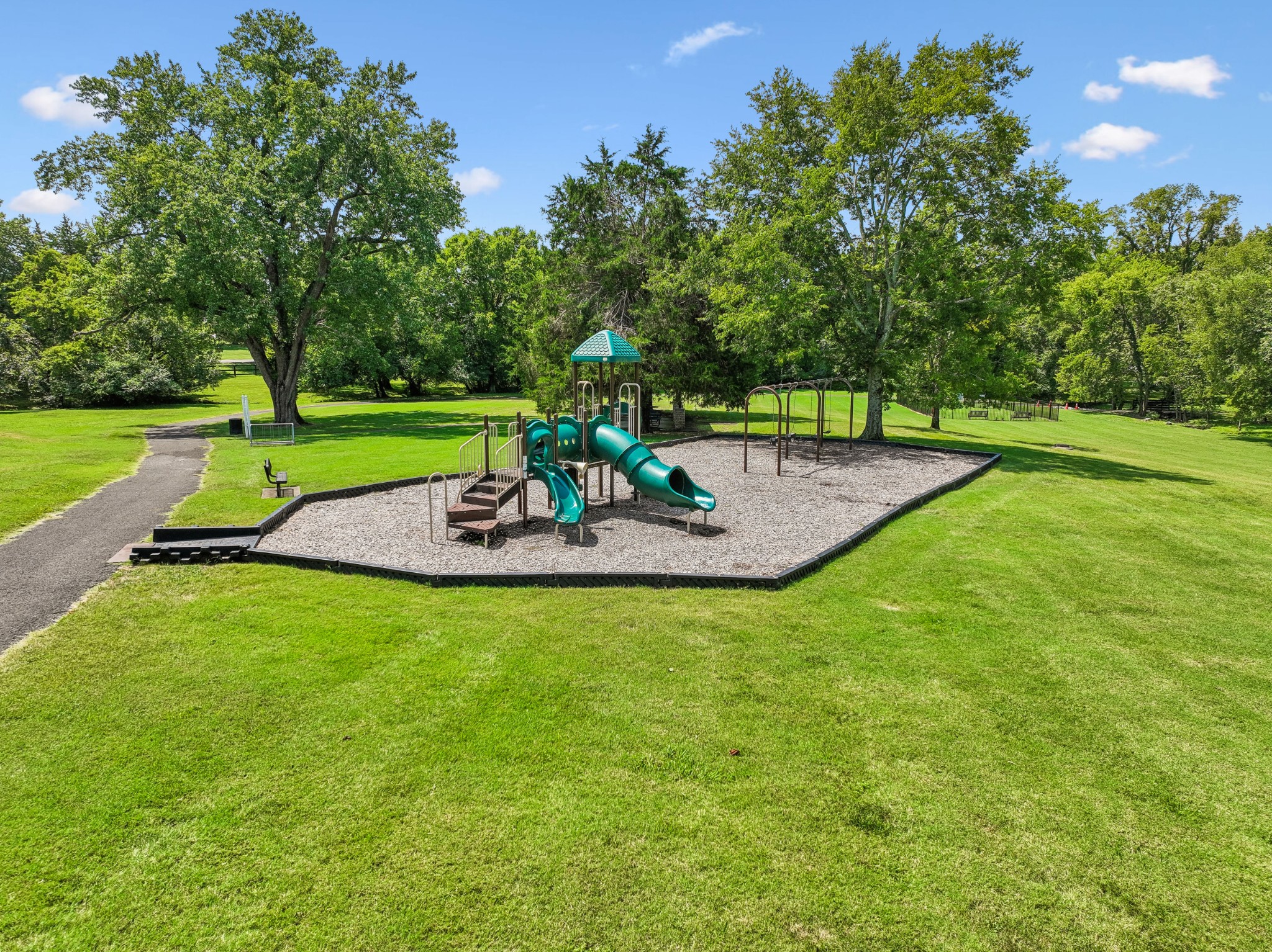 1053 Avery Trace Cir Property Photo 74