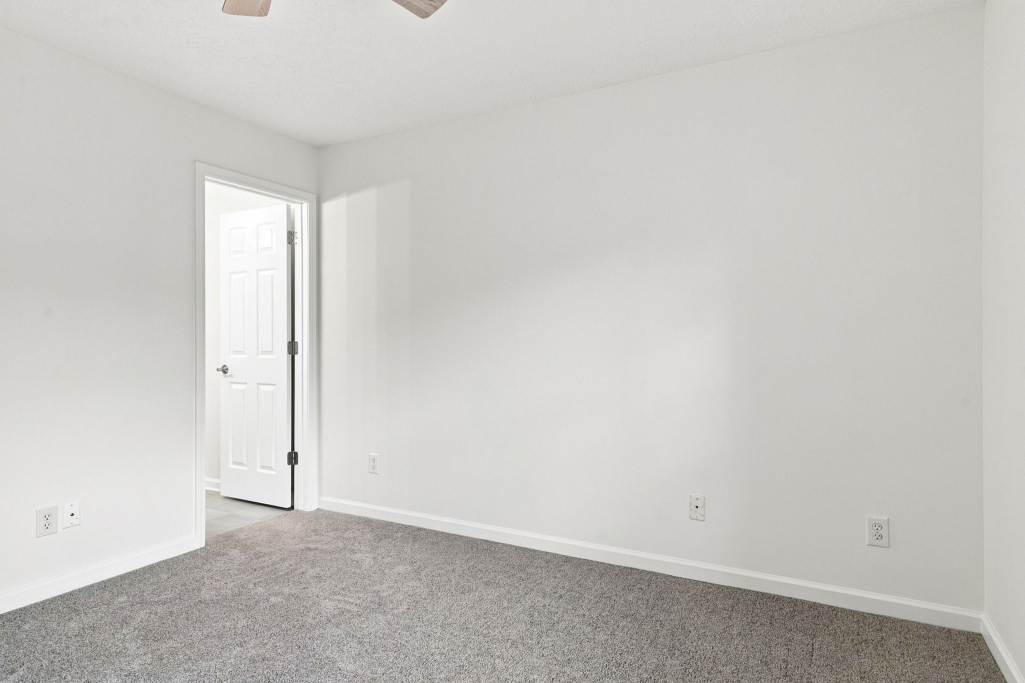 205 Shadow Glen Dr Property Photo 21